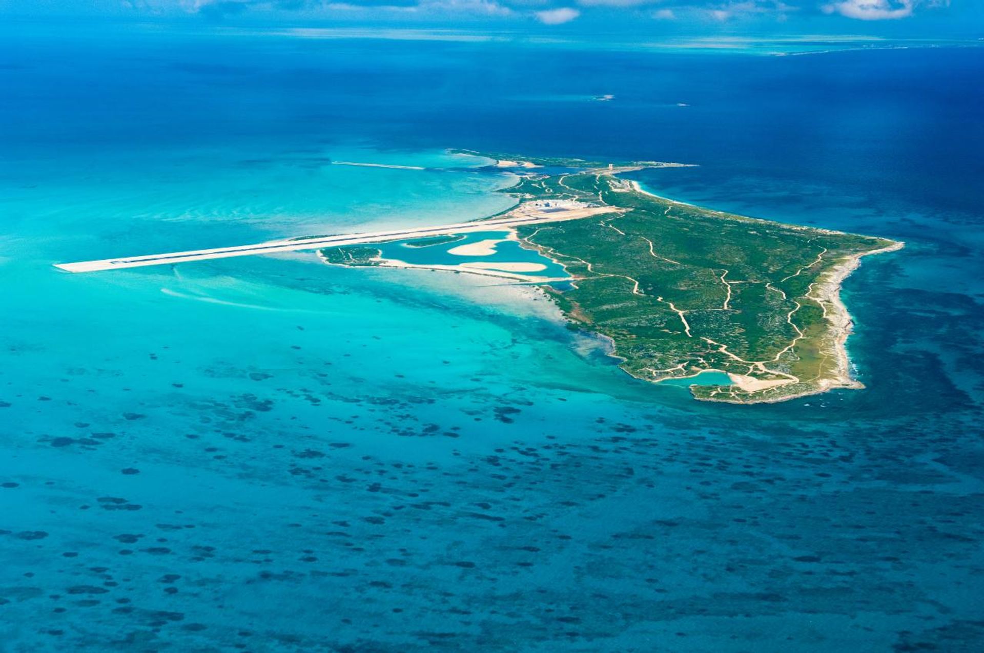 Land i , Caicos Islands 12422818