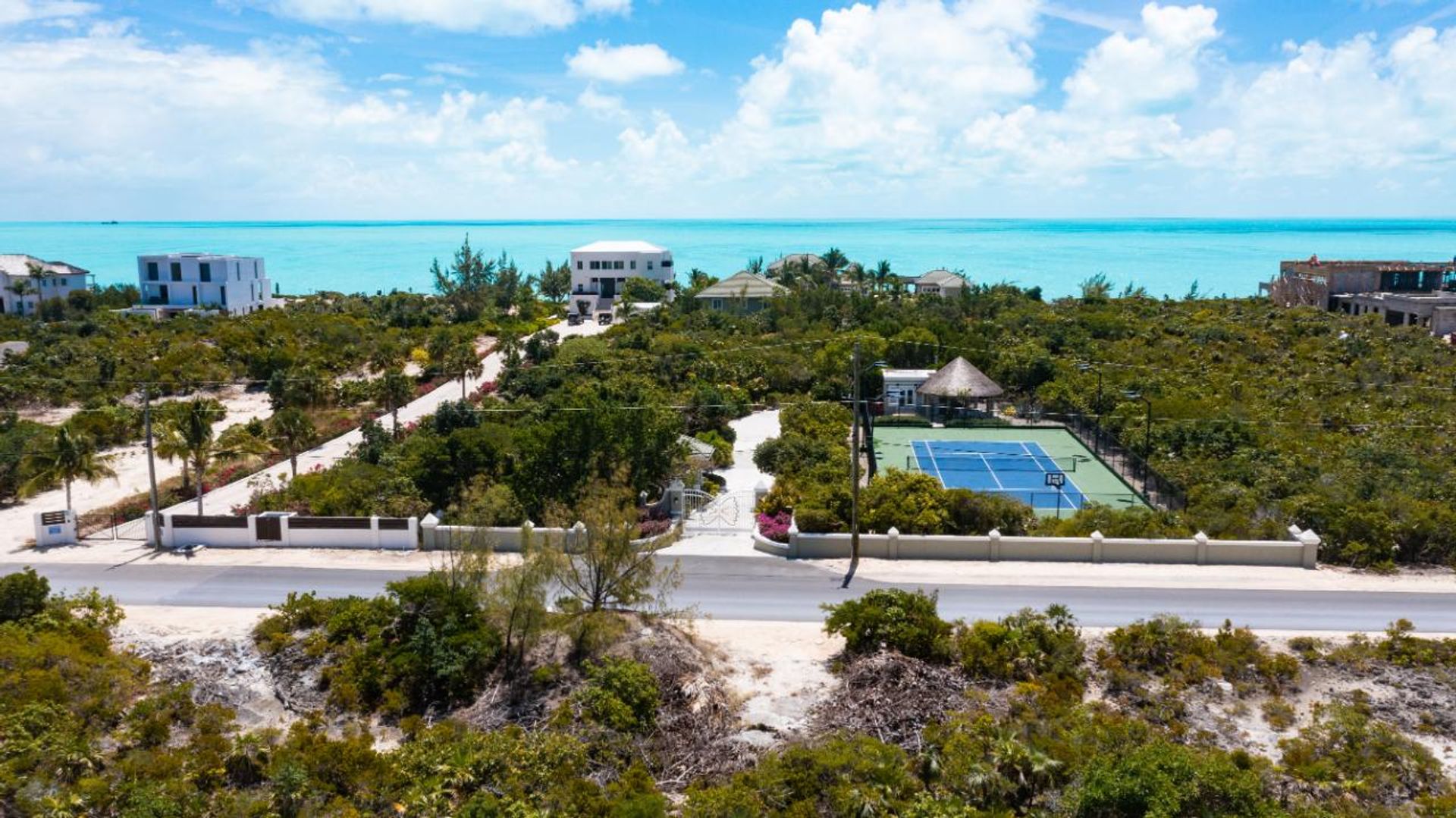 Tanah di Long Bay Hills, Caicos Islands 12422891