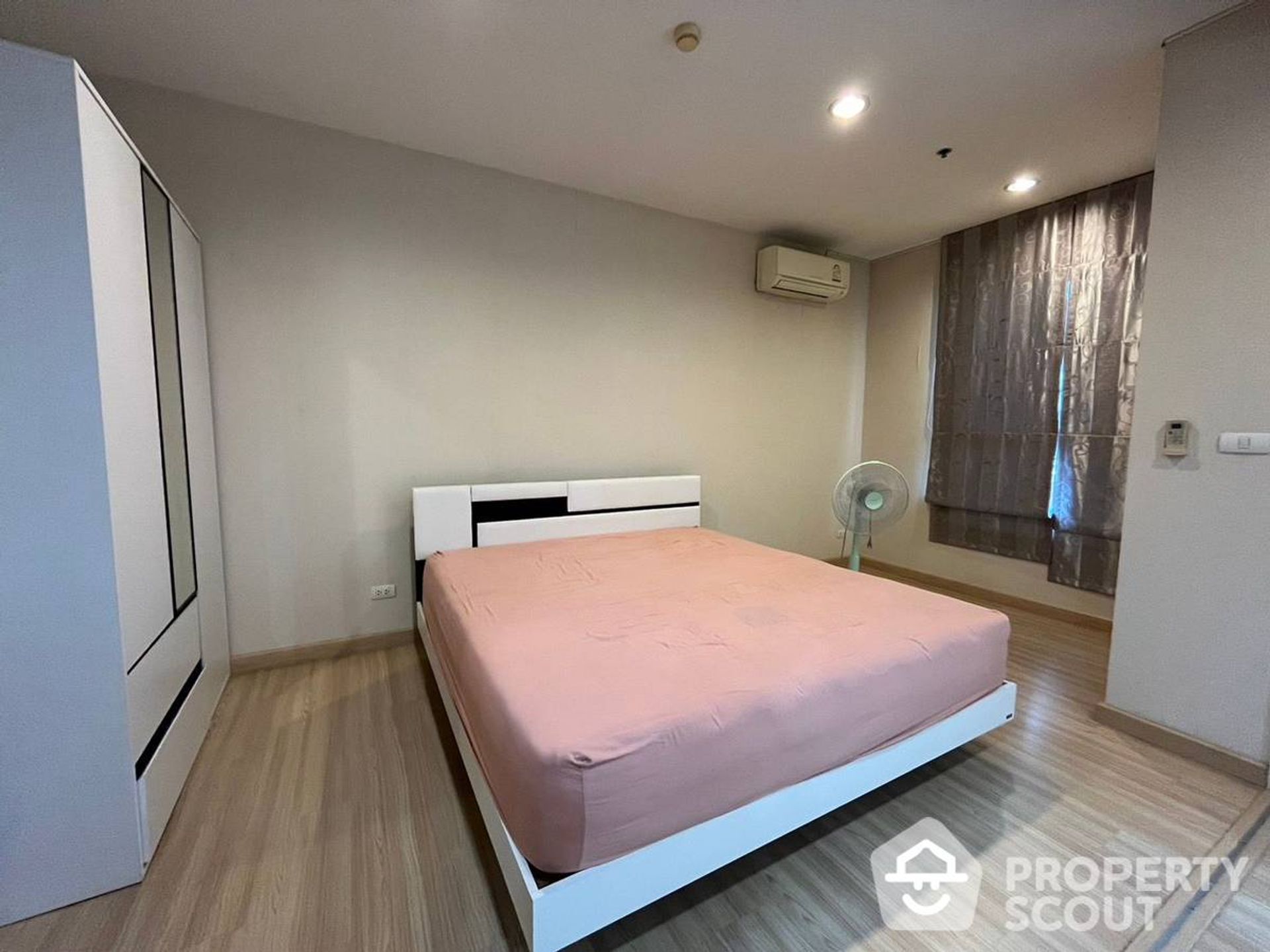 Condominium dans Khlong San, Krung Thep Maha Nakhon 12423583