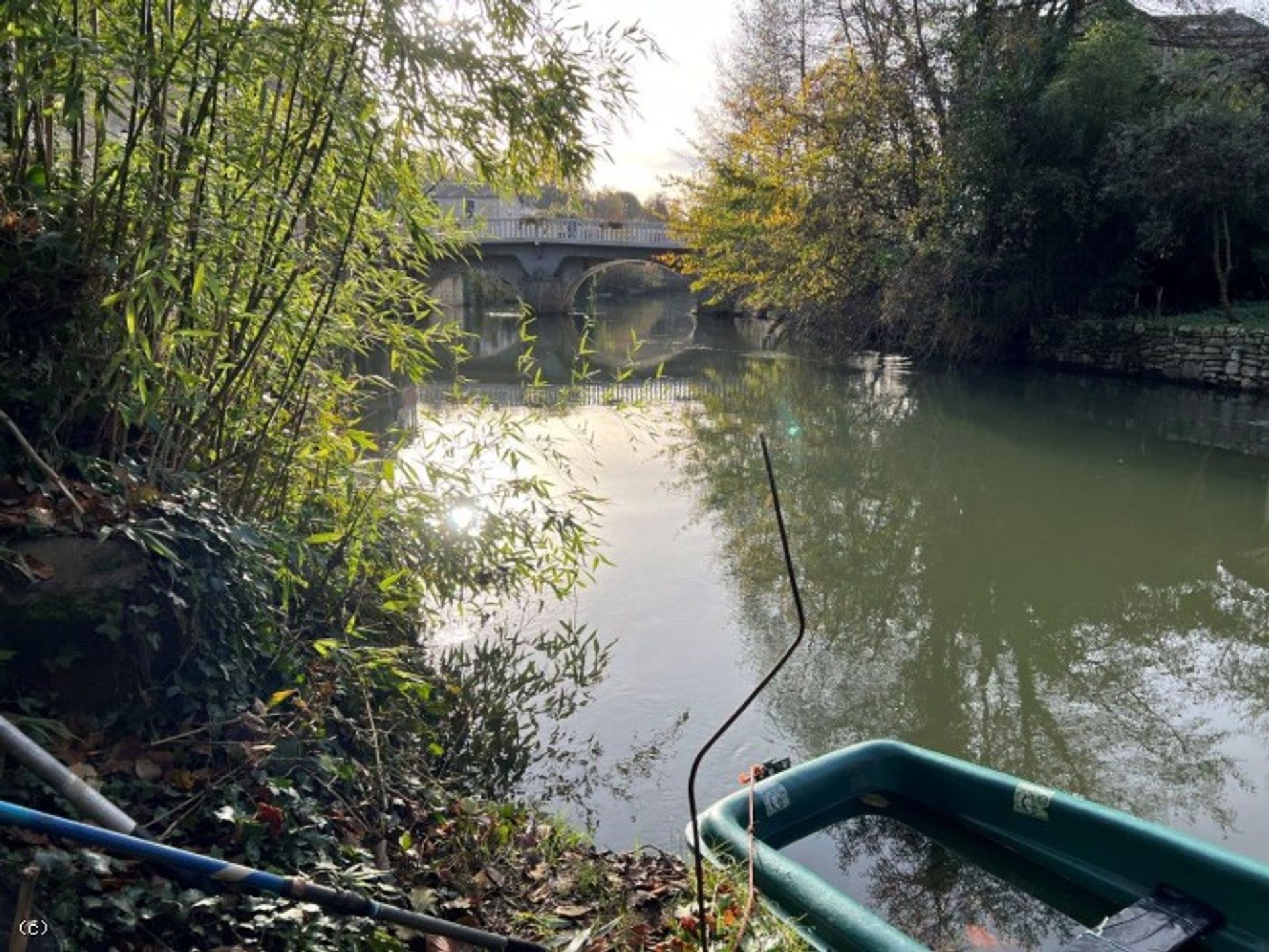 Rumah di Civray, Nouvelle-Aquitaine 12424086