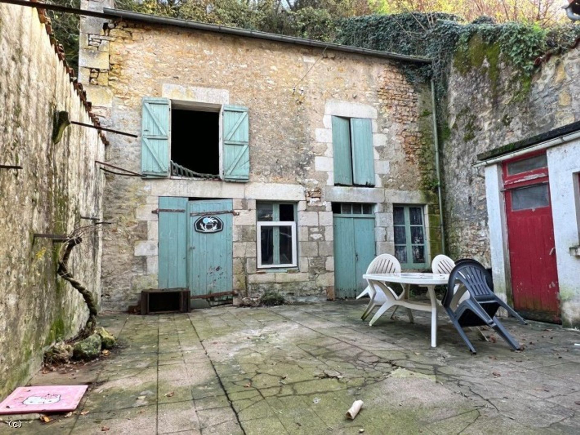 Casa nel Civray, Nouvelle-Aquitaine 12424086