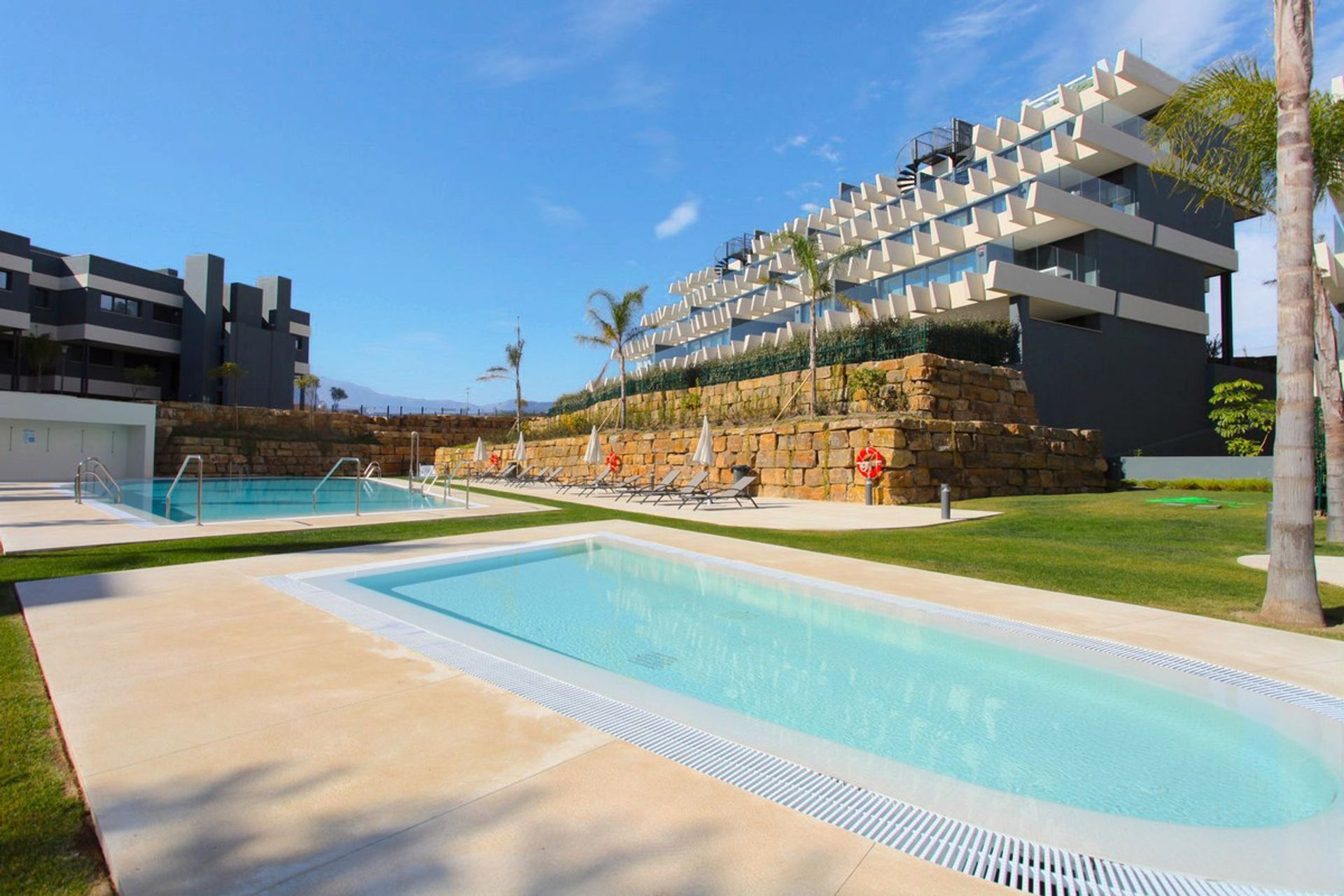 Condominium in Estepona, Andalusië 12424697