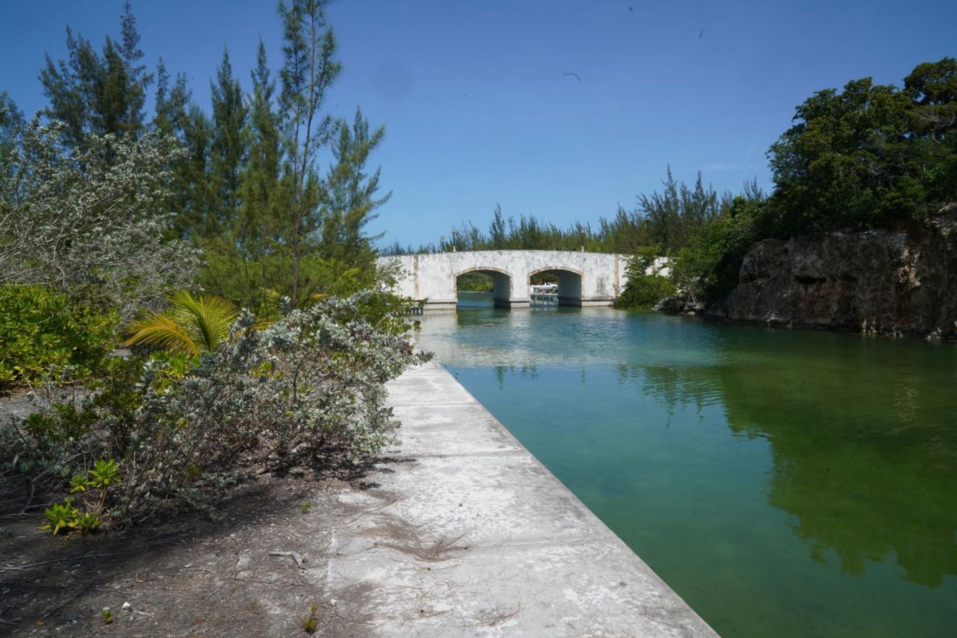 Land in , Caicos Islands 12425116