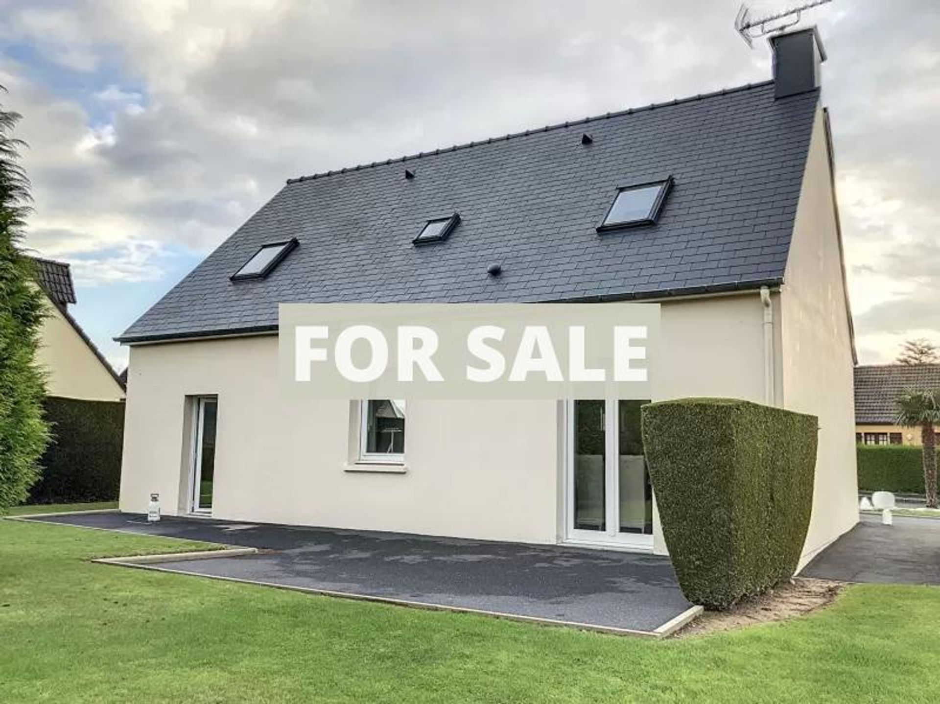 Hus i Saint-Lo, Normandie 12425274