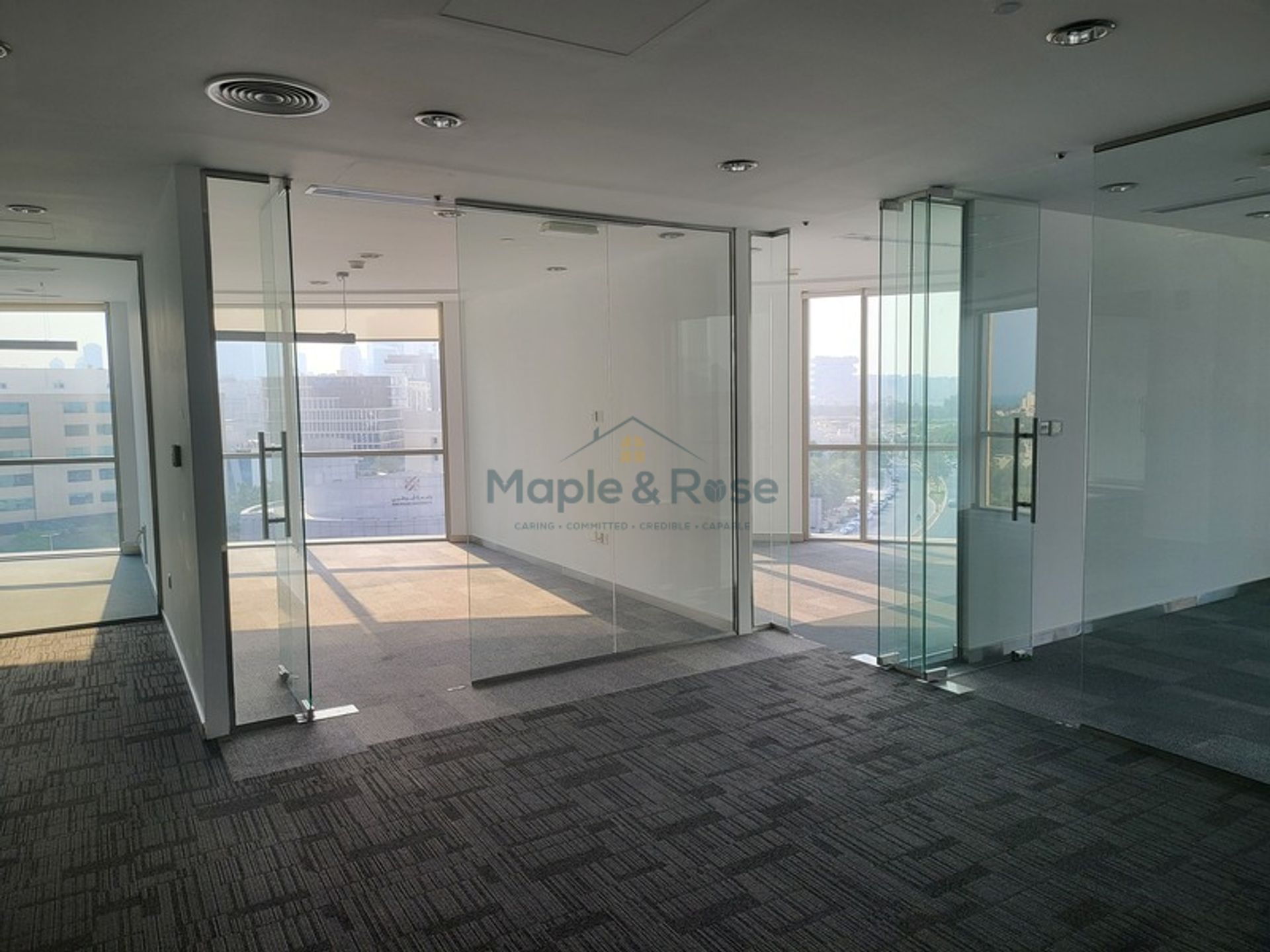 Office in Dubai, Dubai 12426490