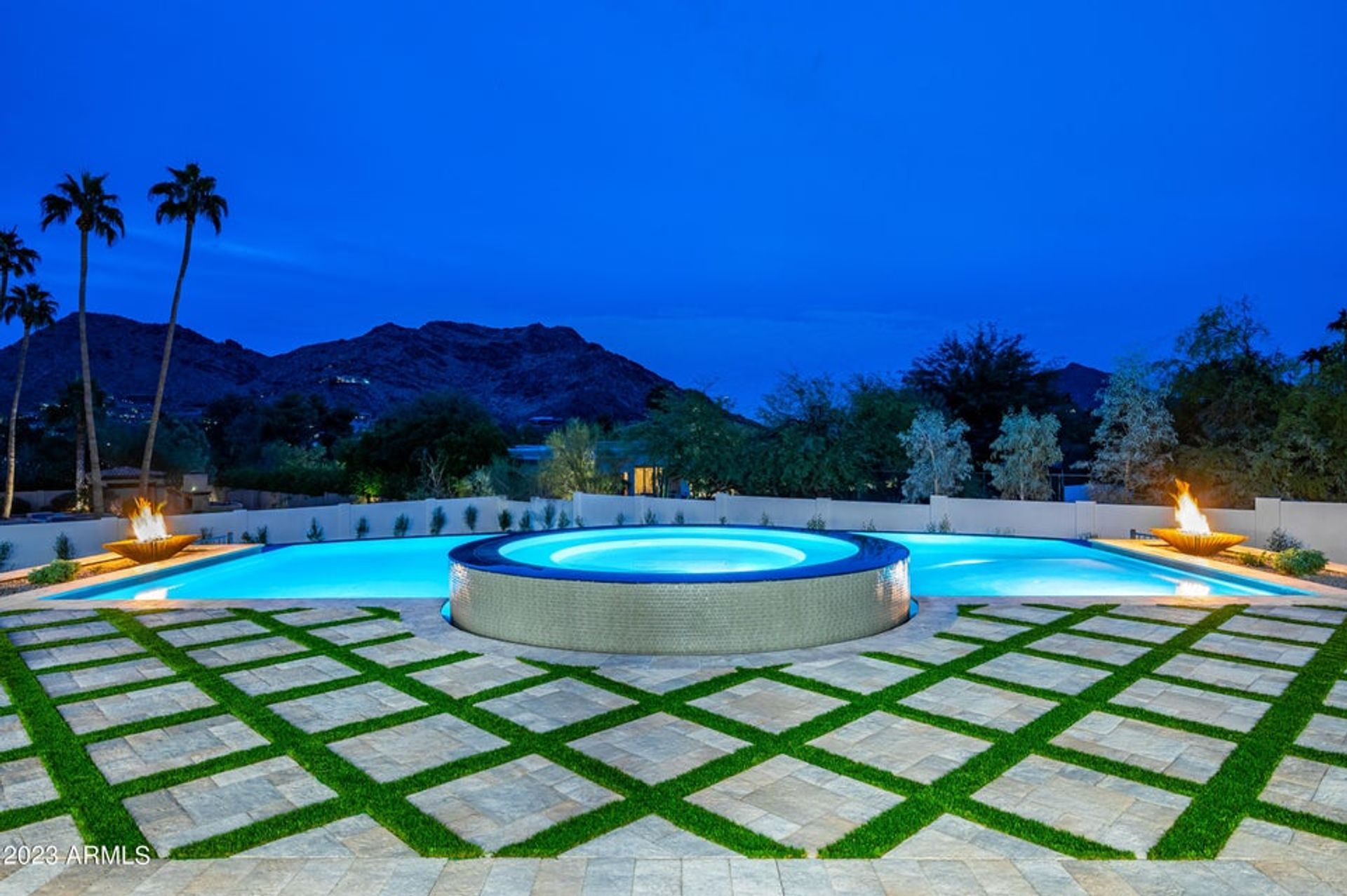 Hus i Paradise Valley, 4723 East Desert Park Place 12427896