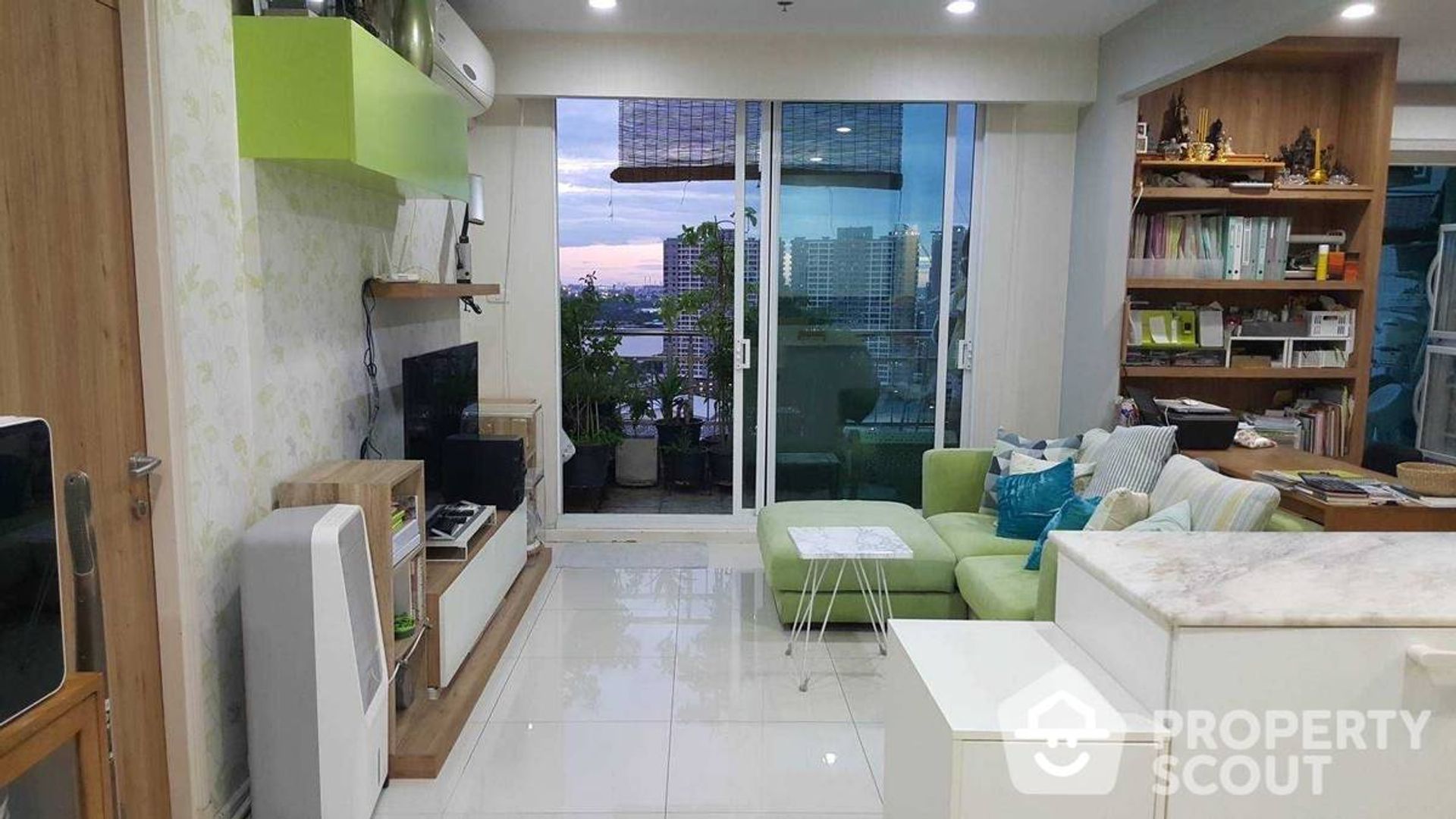 Condominium in Chong Nonsi, Krung Thep Maha Nakhon 12428411