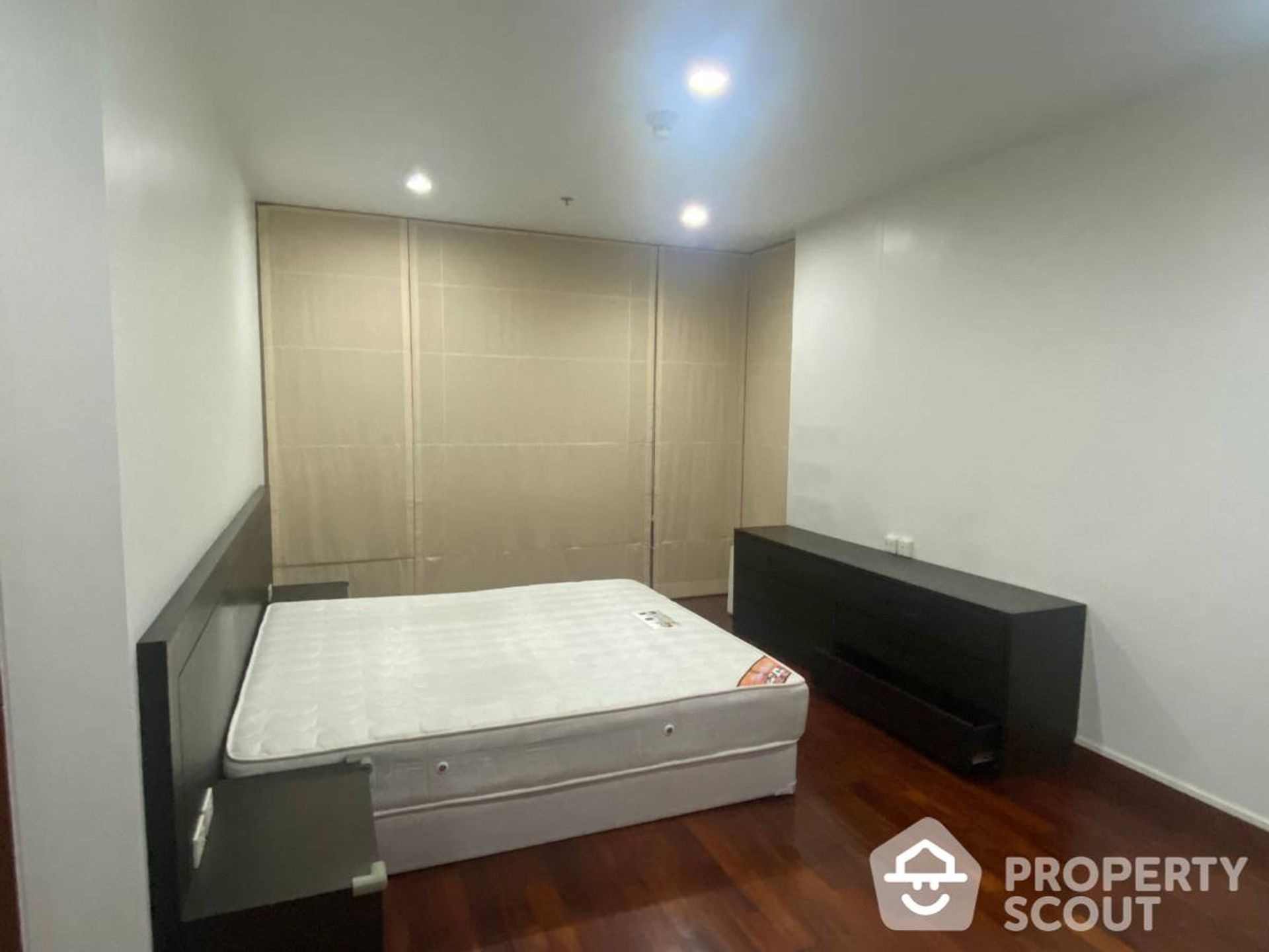 Condominio nel Yan Nawa, Krung Thep Maha Nakhon 12428486