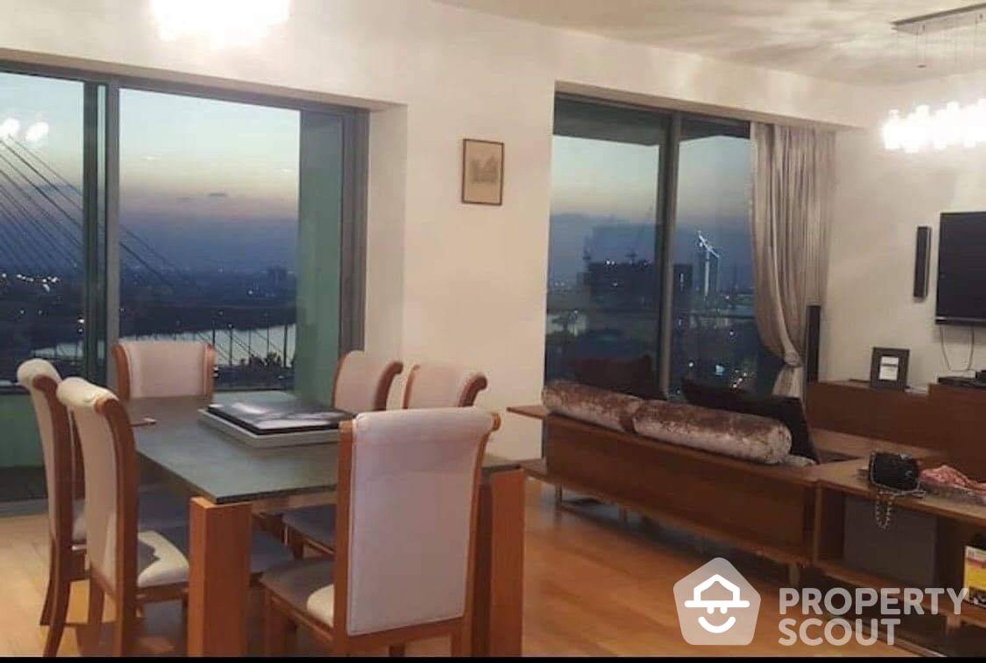 Condominium in Ban Lat Ta Nong, Samut Prakan 12428498