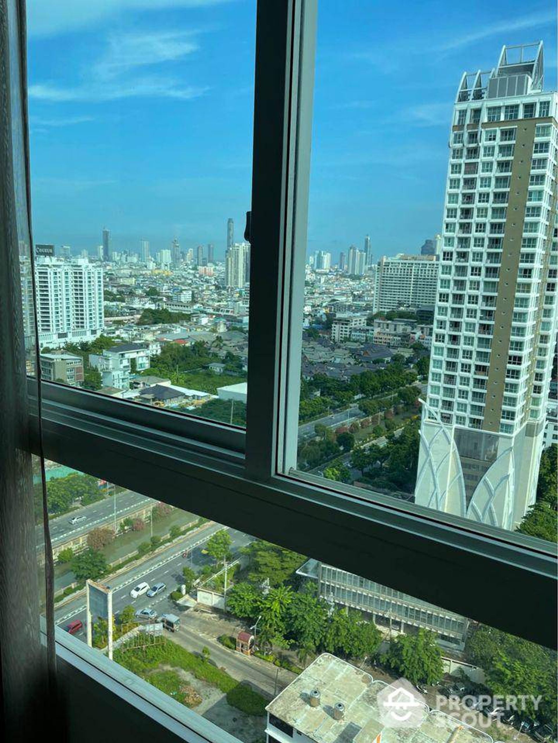 Condominium in , Krung Thep Maha Nakhon 12428537