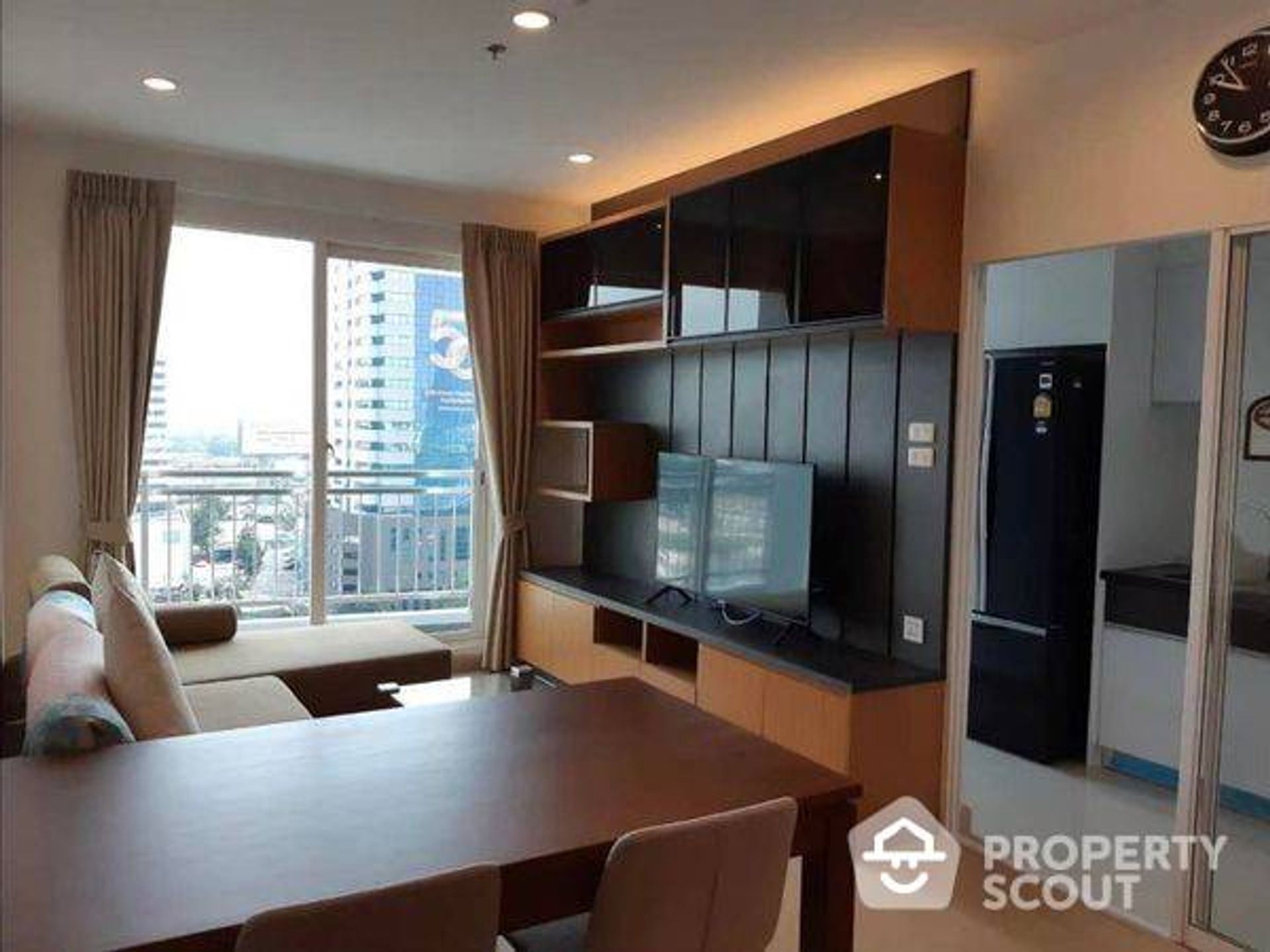 Condominium dans Yan Nawa, Krung Thep Maha Nakhon 12428558