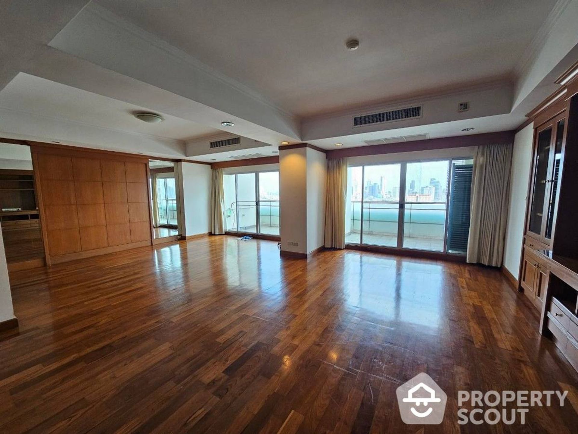 Condominium dans Sathon, Krung Thep Maha Nakhon 12428609