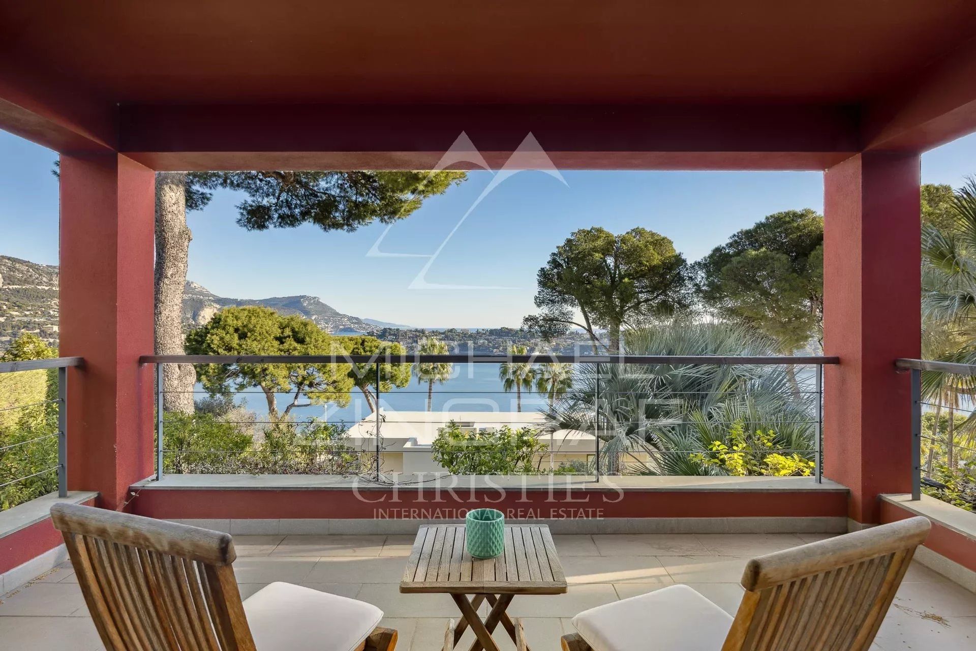 بيت في Nice, Provence-Alpes-Cote d'Azur 12429184