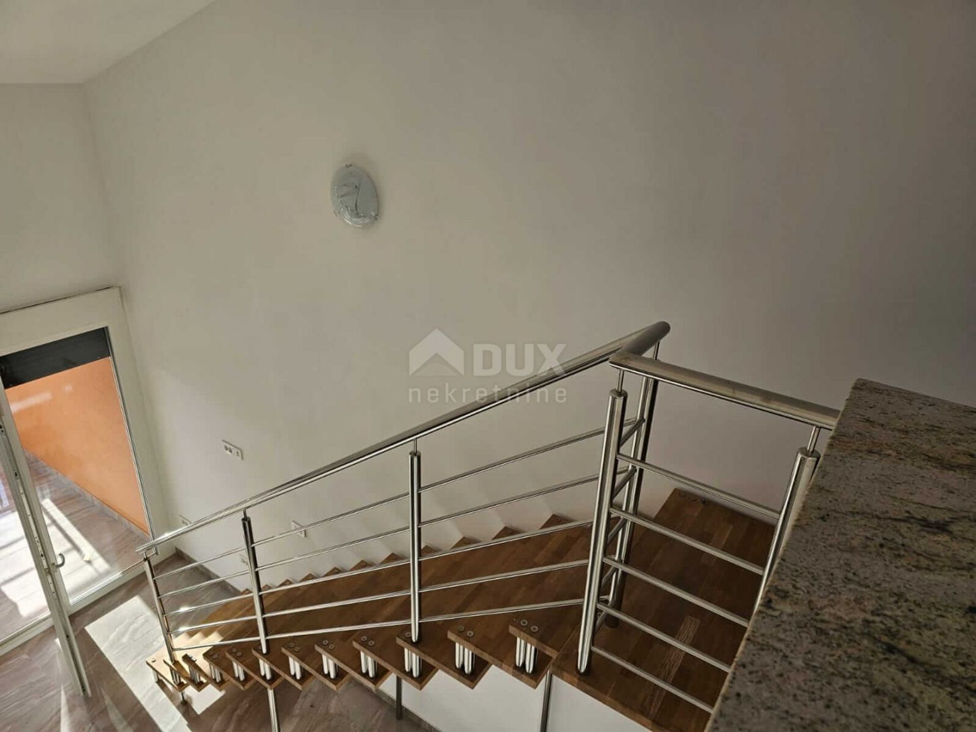 Condominium dans Banjol, Primorje-Gorski Kotar County 12429487