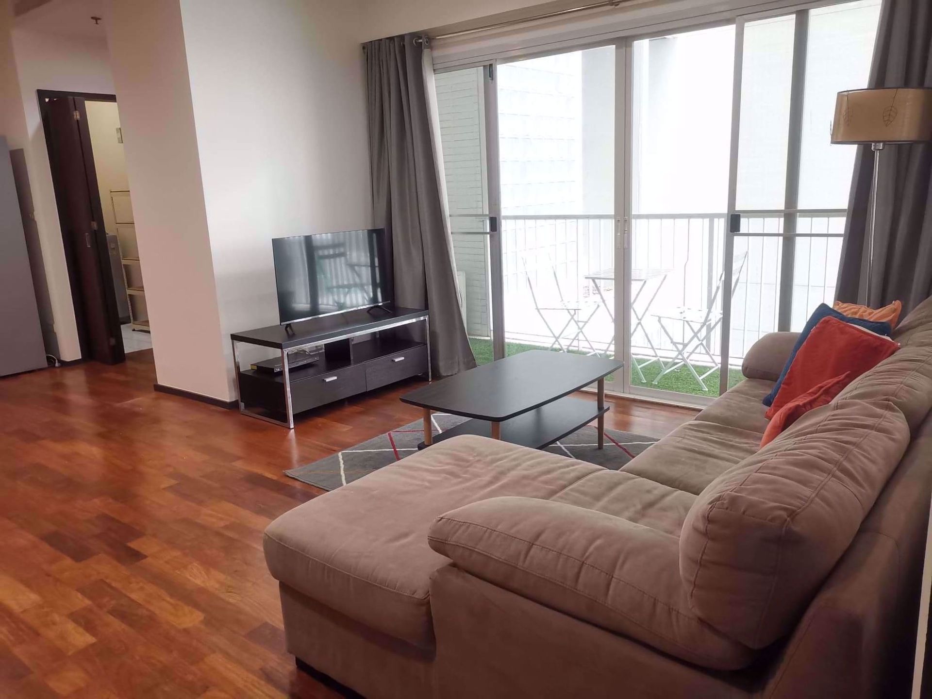 Condominium in Watthana, Krung Thep Maha Nakhon 12429586