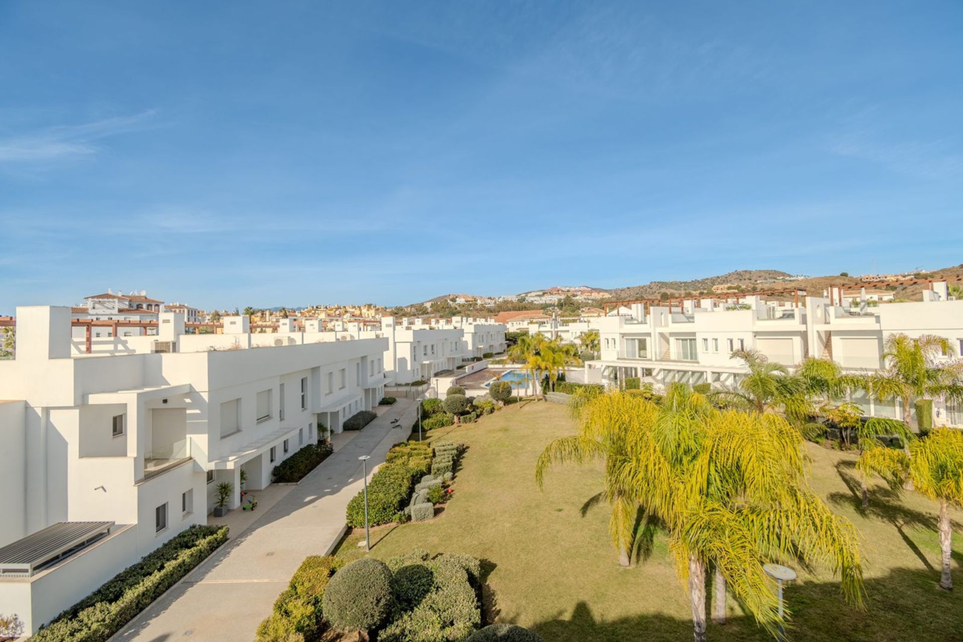 Casa nel Sitio de Calahonda, Andalusia 12430957