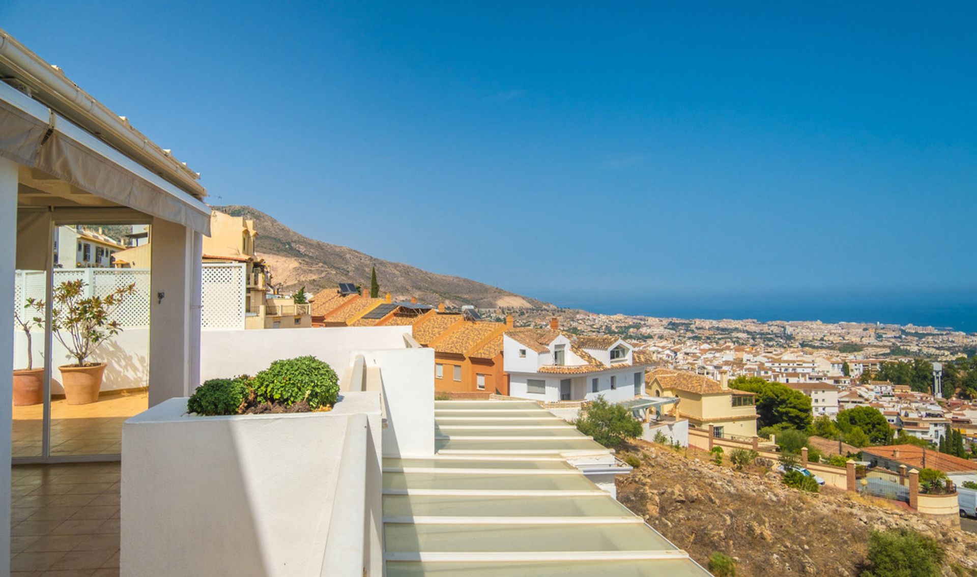 Condominium dans Benalmádena, Andalusia 12431204