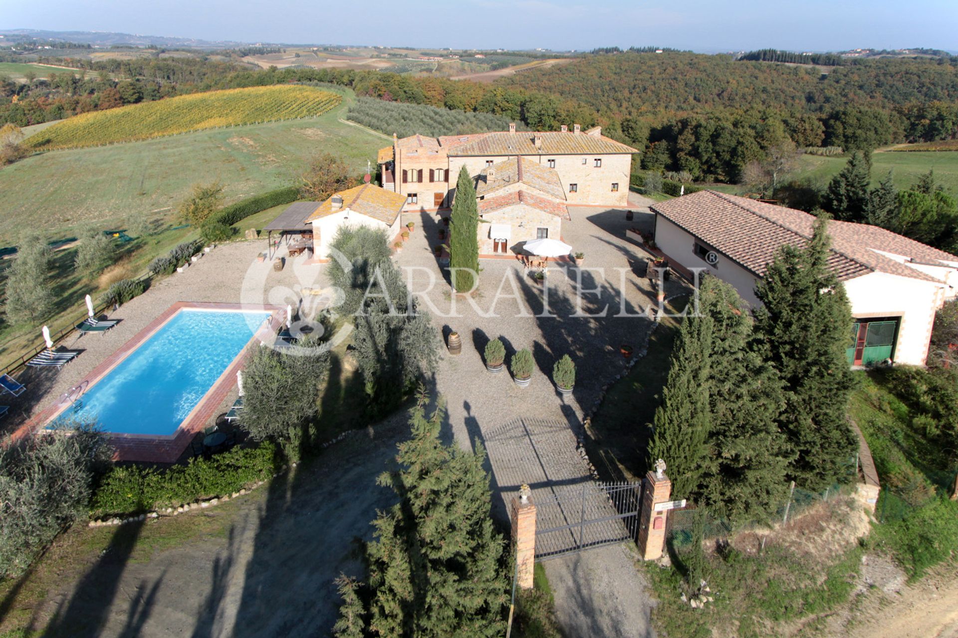 Condominium in San Gimignano, Tuscany 12431377