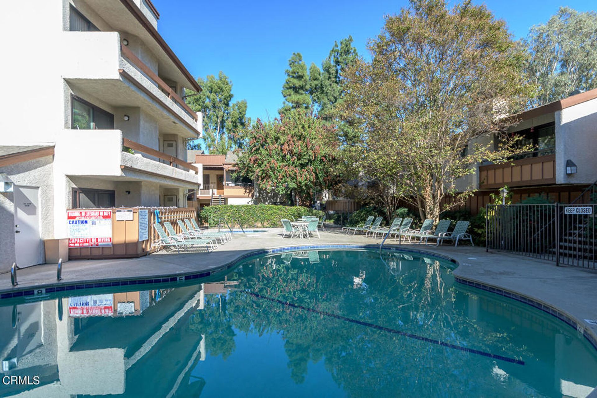 Condominium in Los Angeles, California 12432127