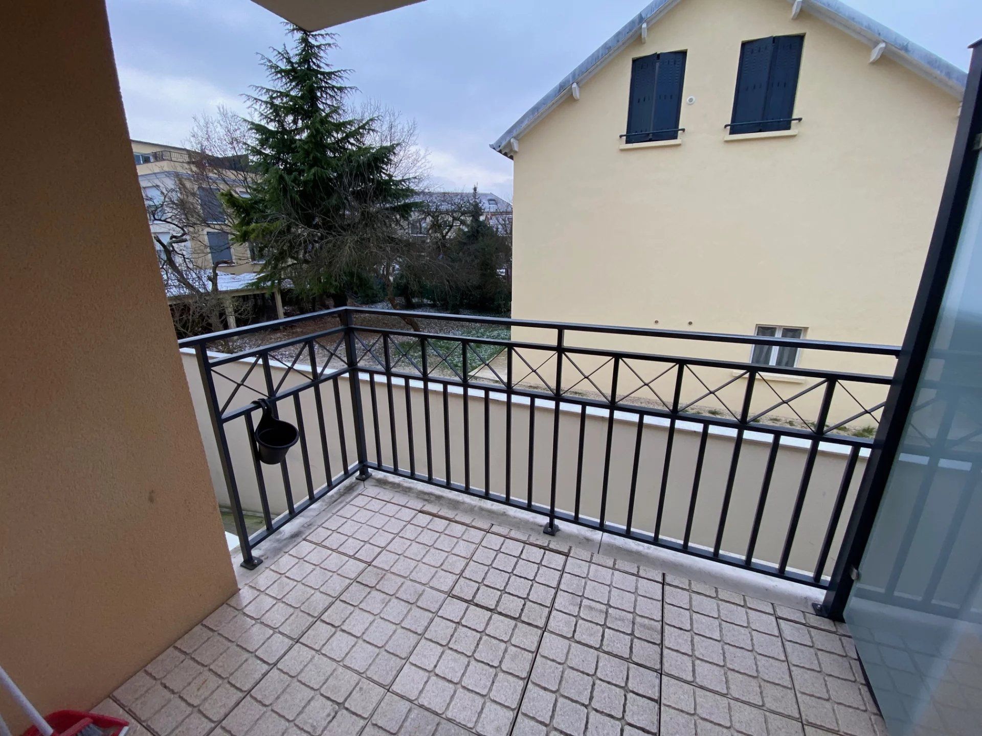 Osakehuoneisto sisään Villiers-sur-Marne, Val-de-Marne 12432261