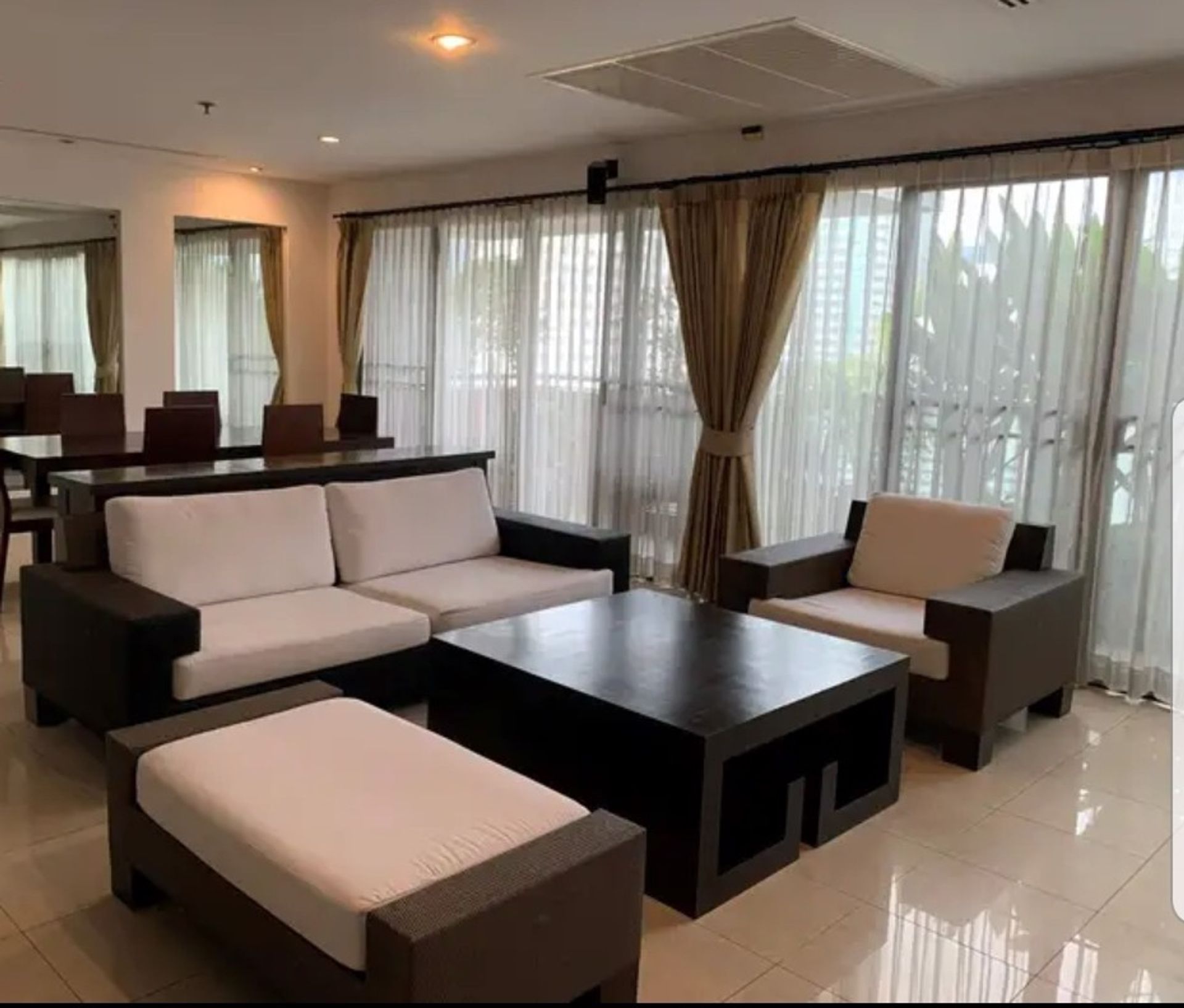 Condominium in Ban Na Lied, Krung Thep Maha Nakhon 12432497