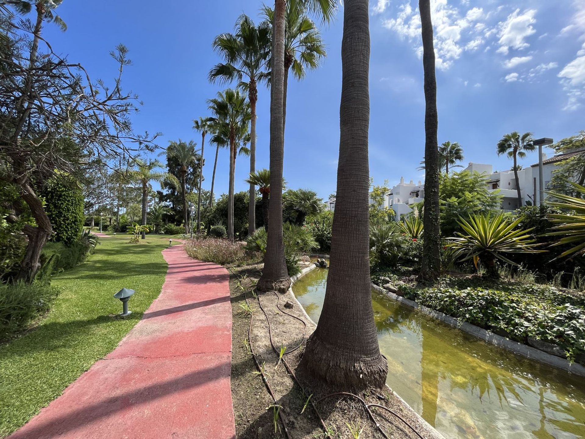 σπίτι σε Estepona, Andalucía 12433329