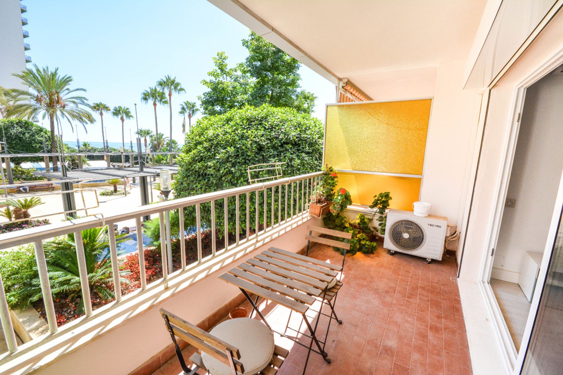 Condominium in Marbella, Andalusia 12433356