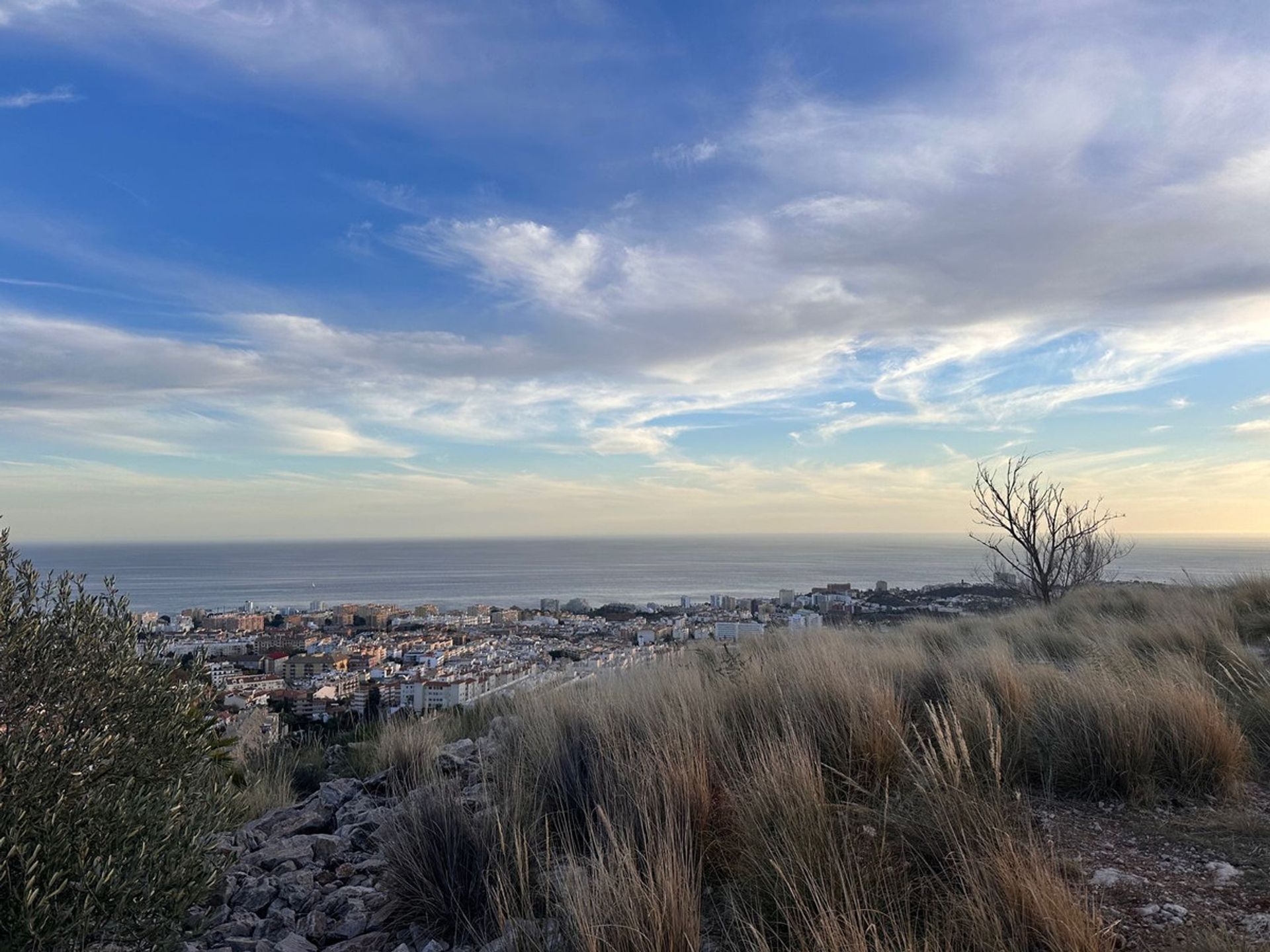 Tanah dalam Benalmadena, Andalusia 12433392