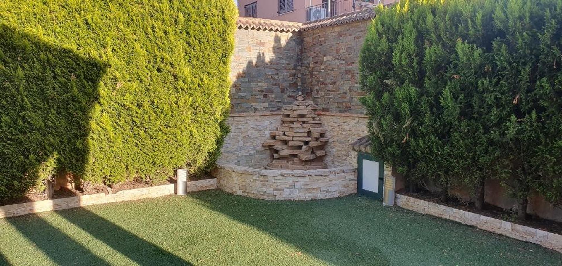 آخر في La Pobla de Vallbona, Valencian Community 12433814