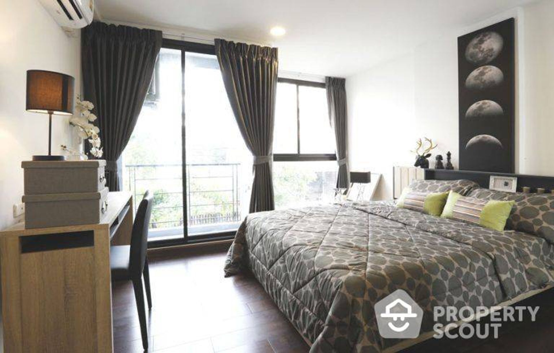 Condominium in Godown, Krung Thep Maha Nakhon 12442908