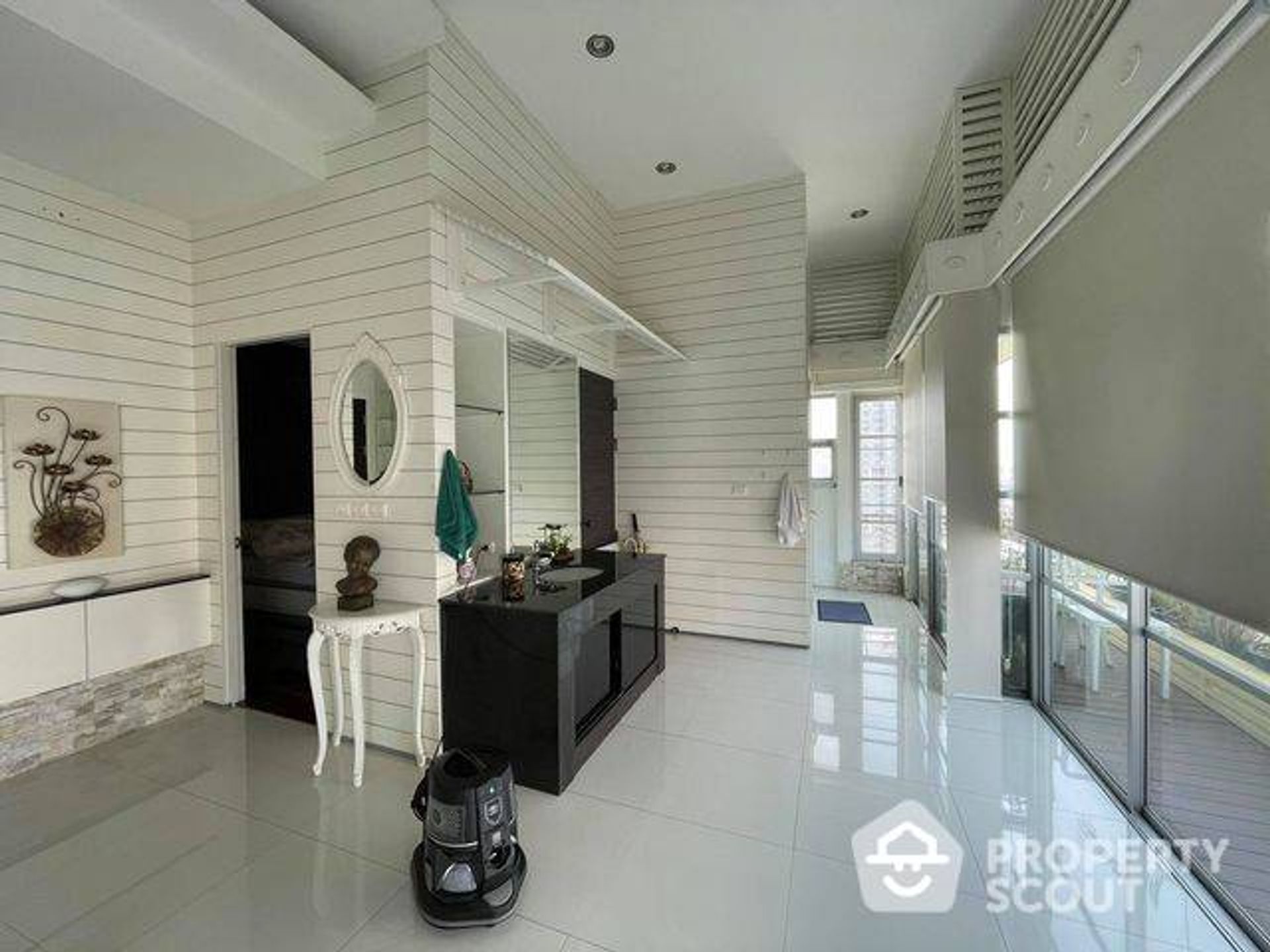 Condominium in , Krung Thep Maha Nakhon 12443052