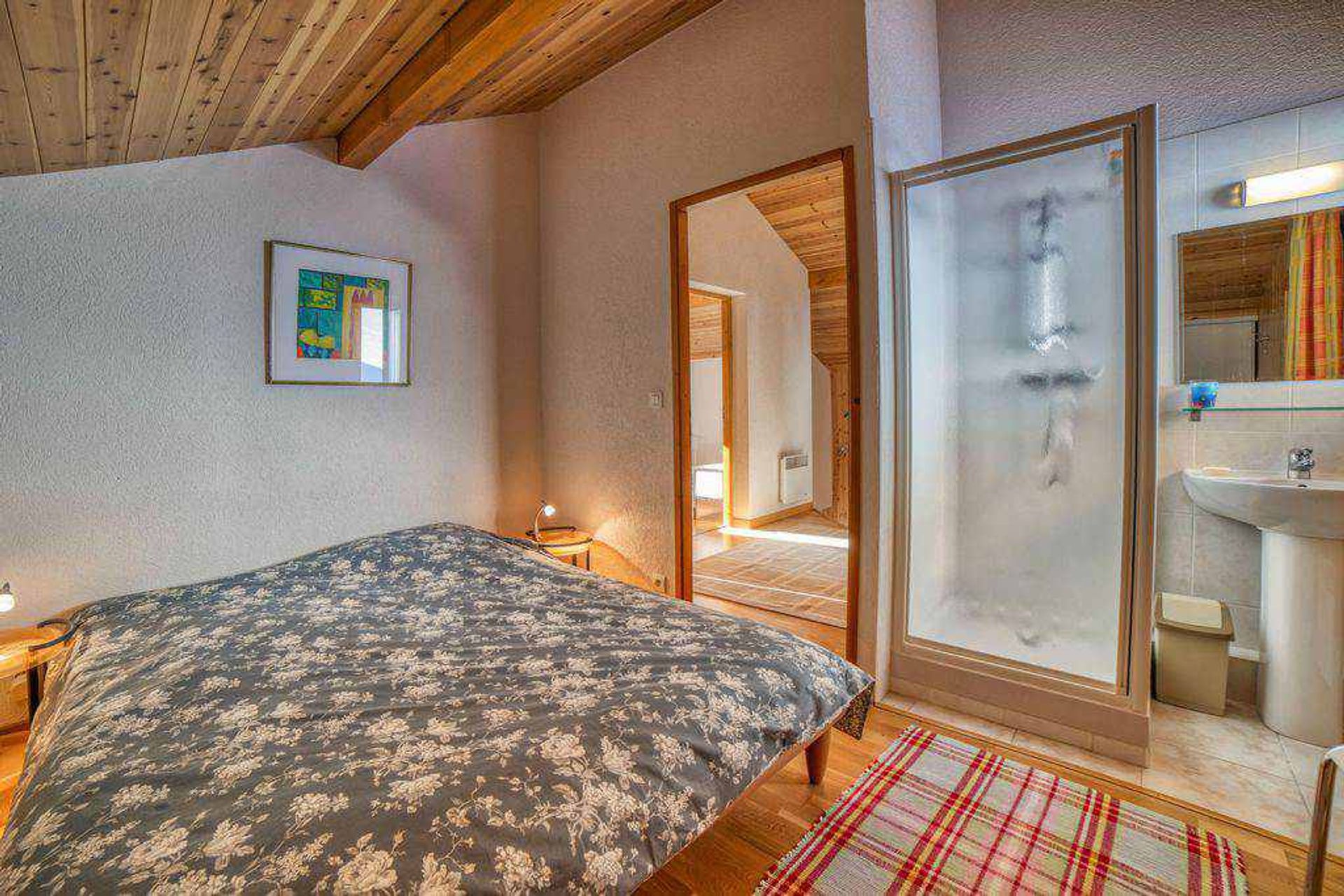 Inny w Chatel, Auvergne-Rhone-Alpes 12443656