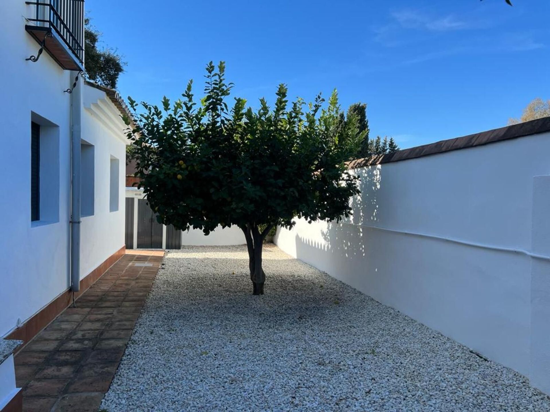 Casa nel Alhaurín de la Torre, Andalucía 12444006