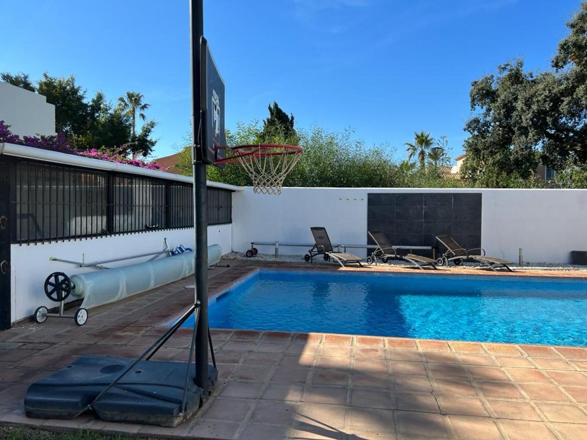 Casa nel Alhaurín de la Torre, Andalucía 12444006