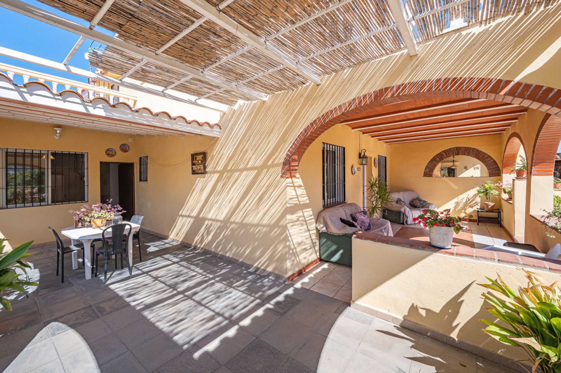 House in Alhaurín el Grande, Andalusia 12444408