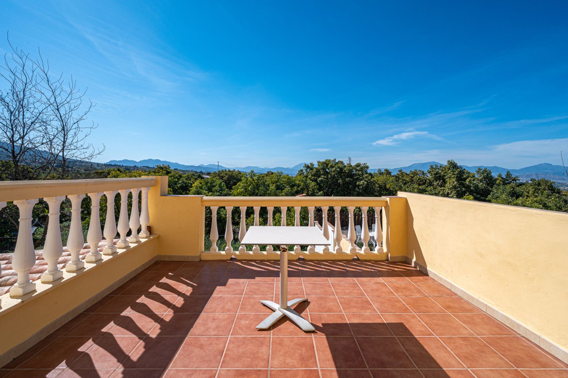 House in Alhaurín el Grande, Andalusia 12444408