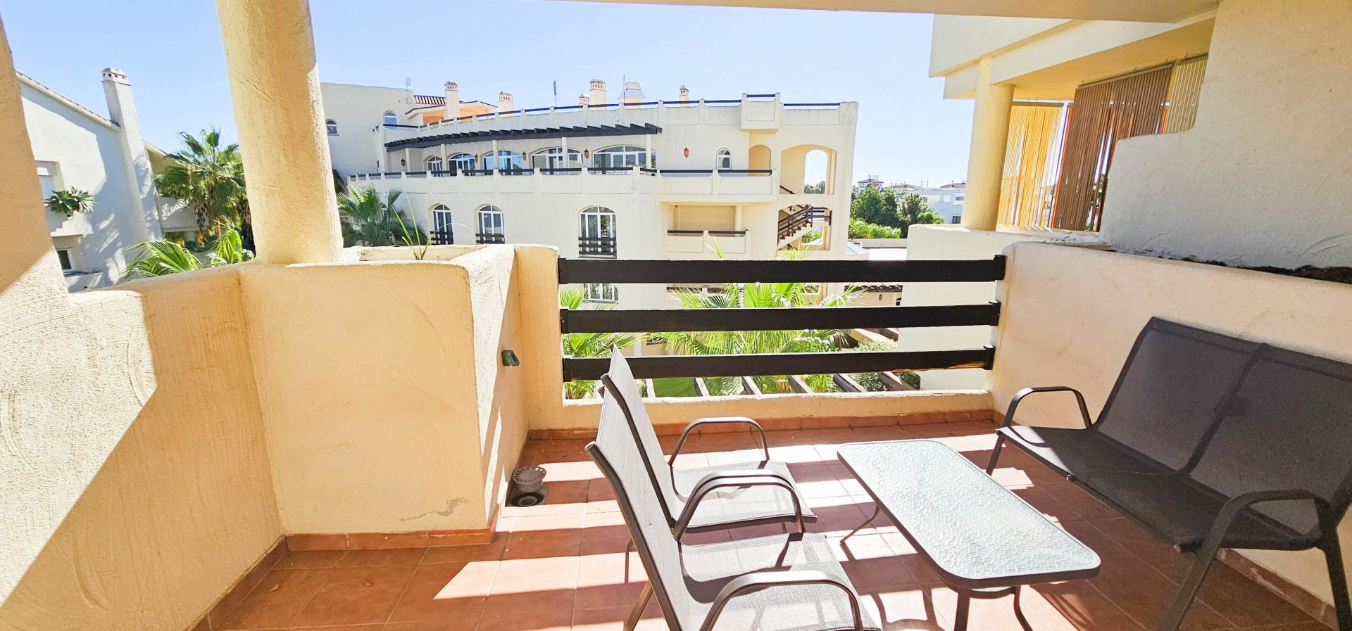 Condominium in Estepona, Andalusia 12444878