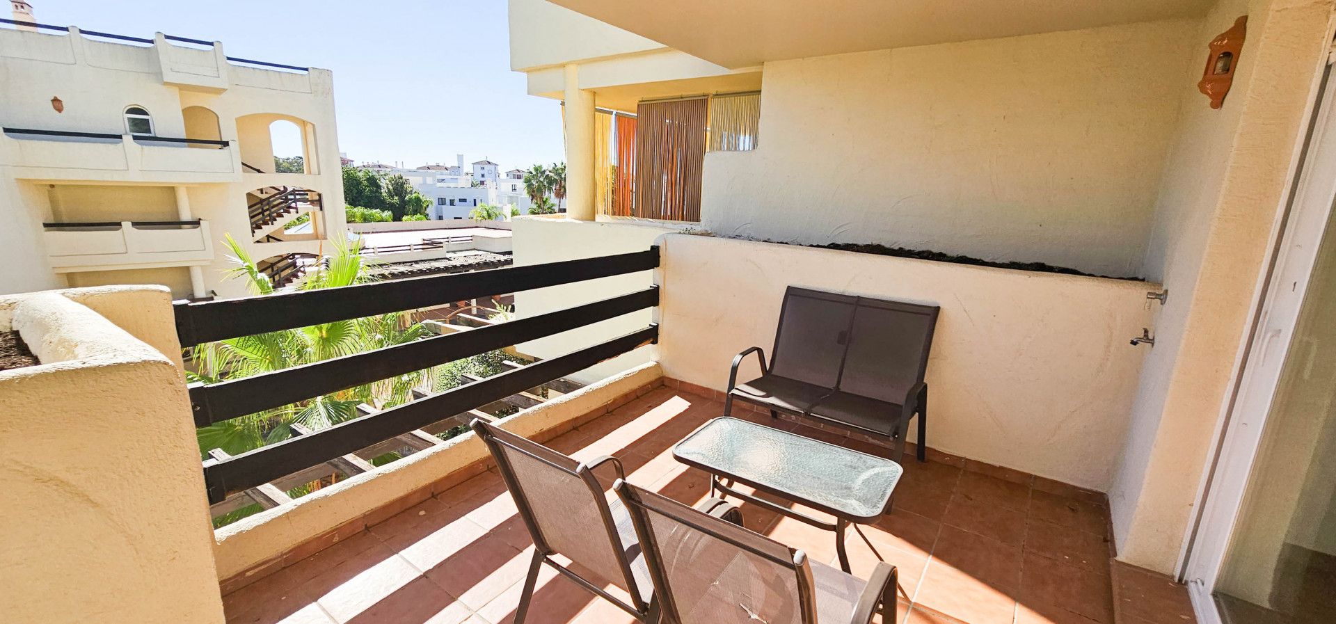 Condominium in Estepona, Andalusia 12444878