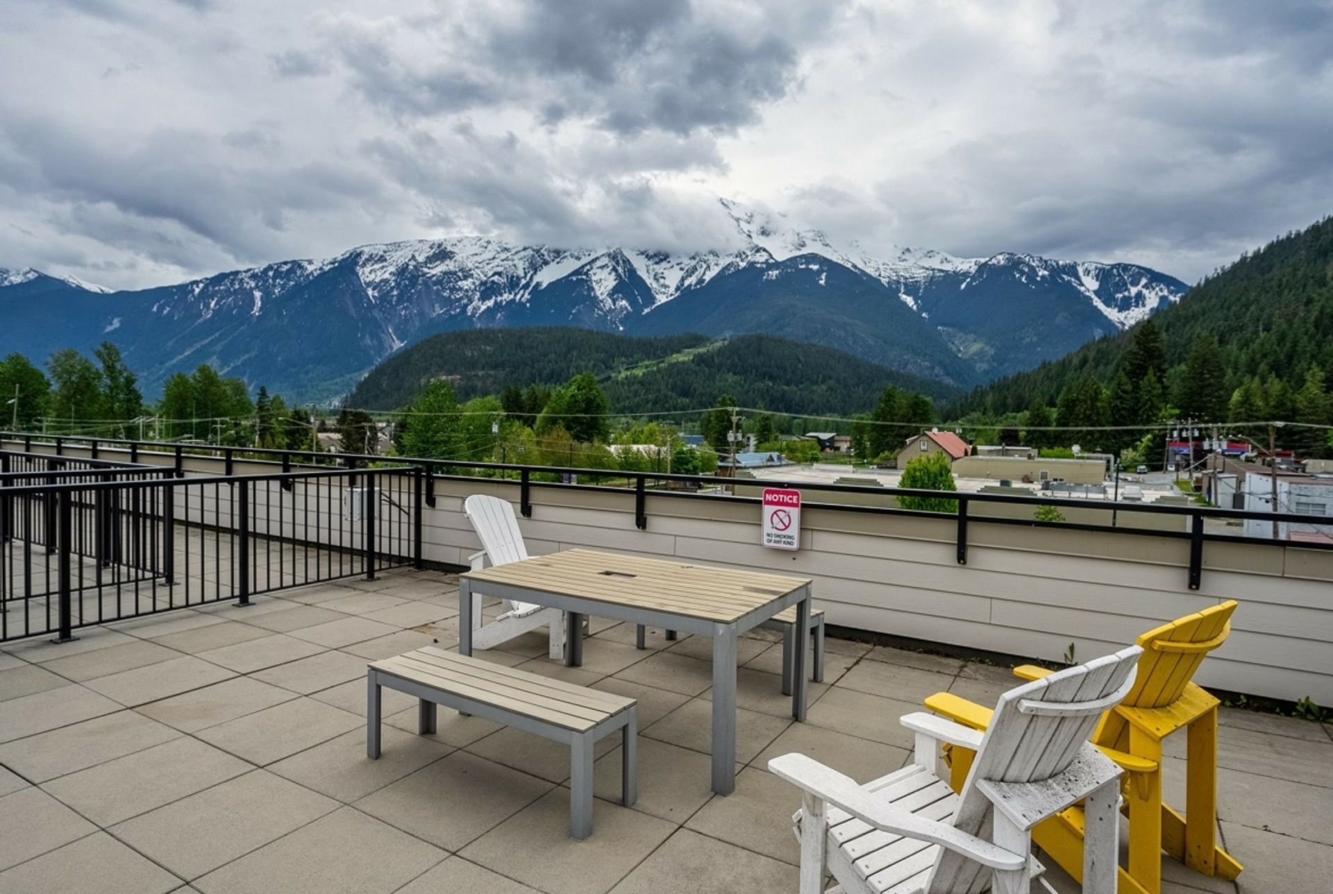 Condomínio no Pemberton, British Columbia 12445188