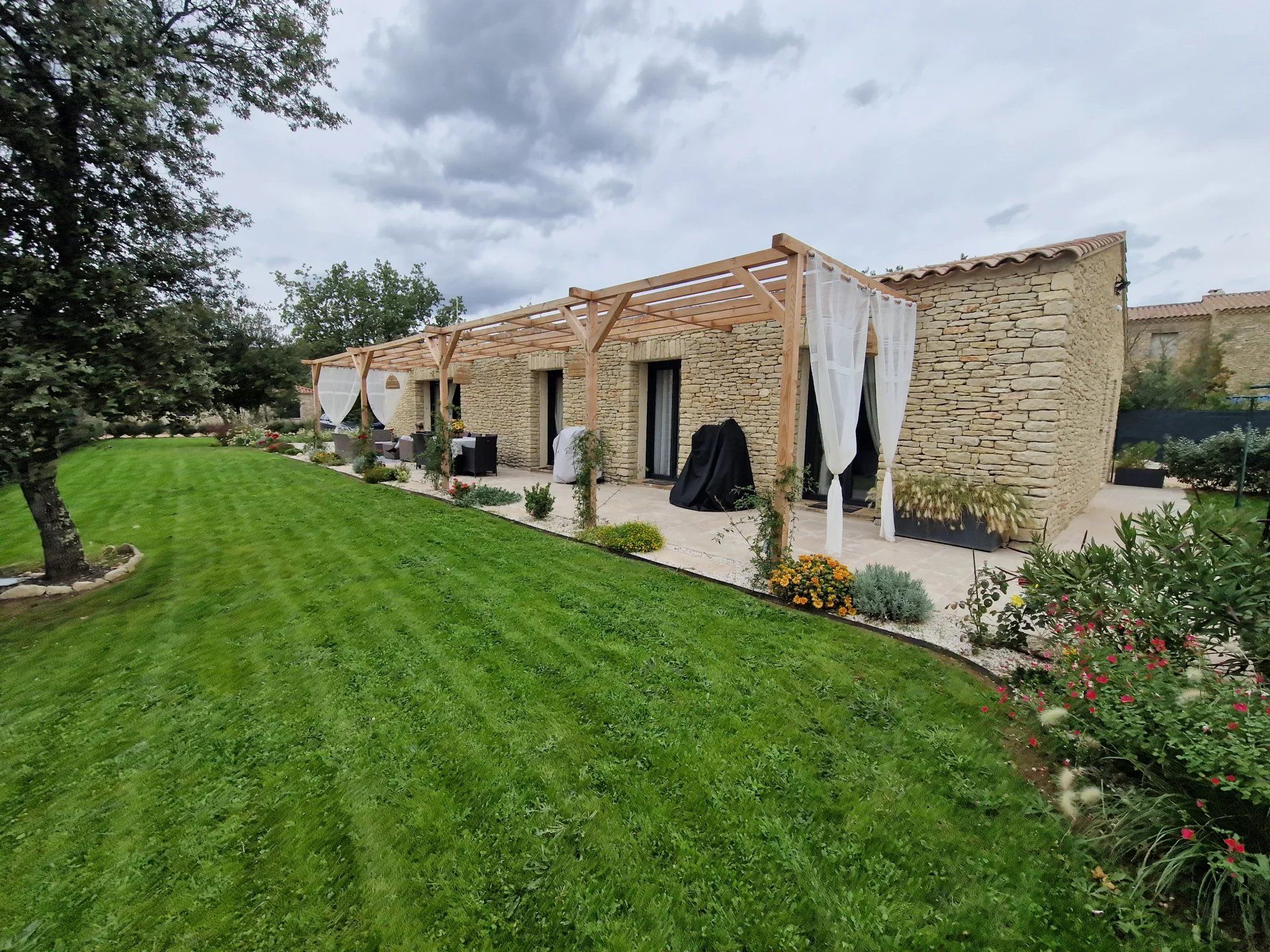 casa en Gordes, Vaucluse 12445722