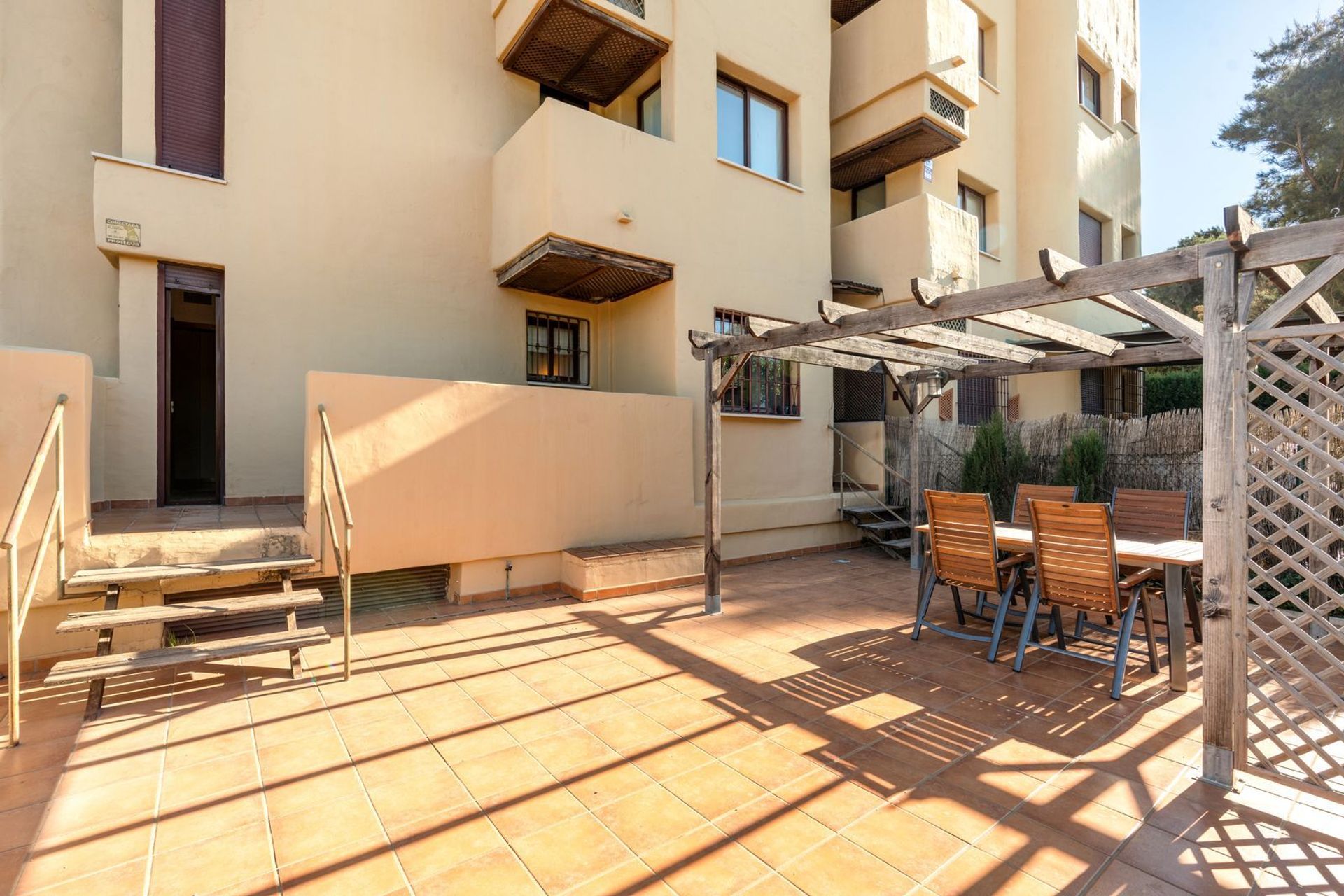 Condominium dans Estepona, Andalucía 12450755