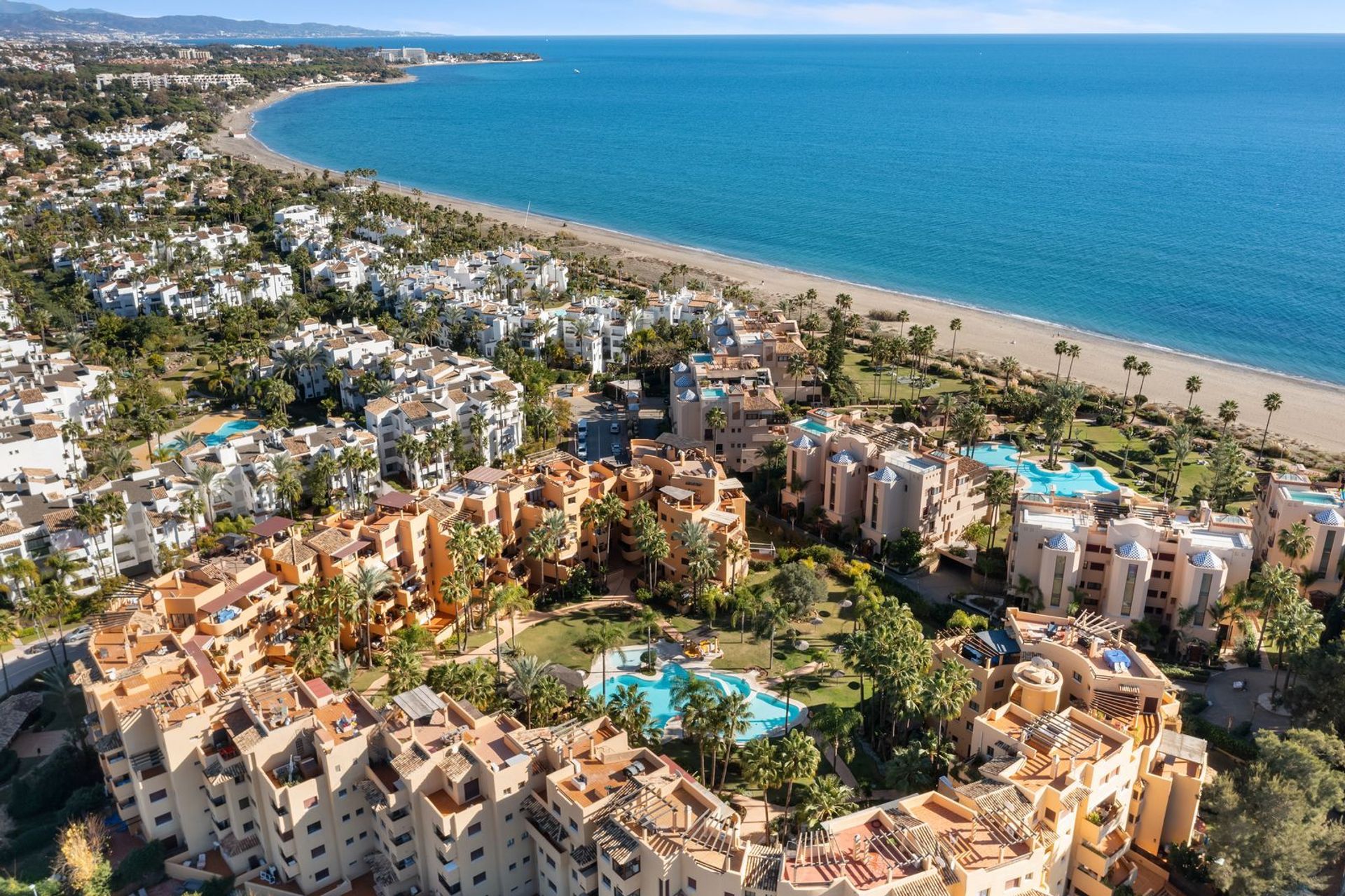 Condominium dans Estepona, Andalucía 12450755