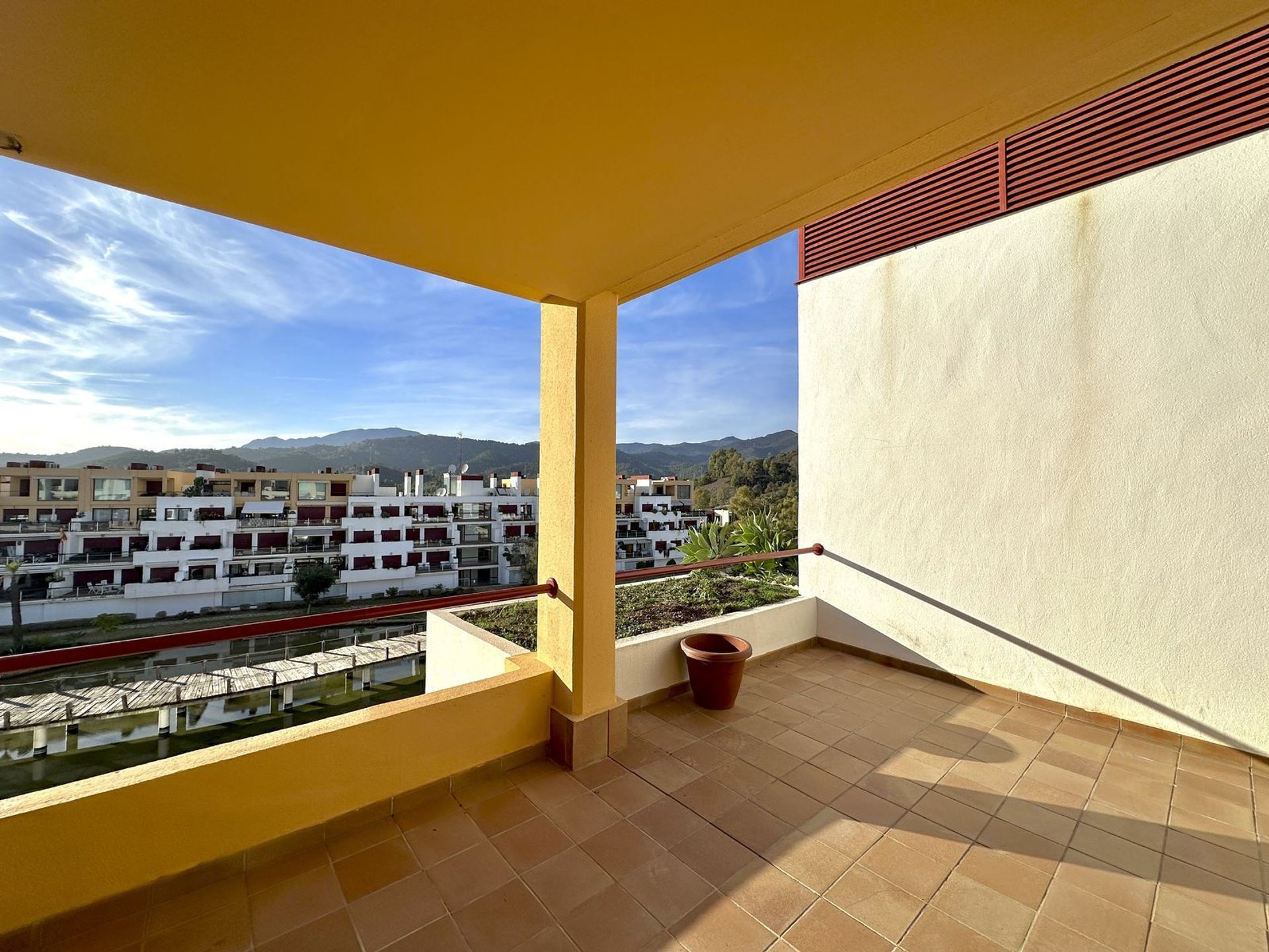 Hus i Benahavis, Andalusien 12450776