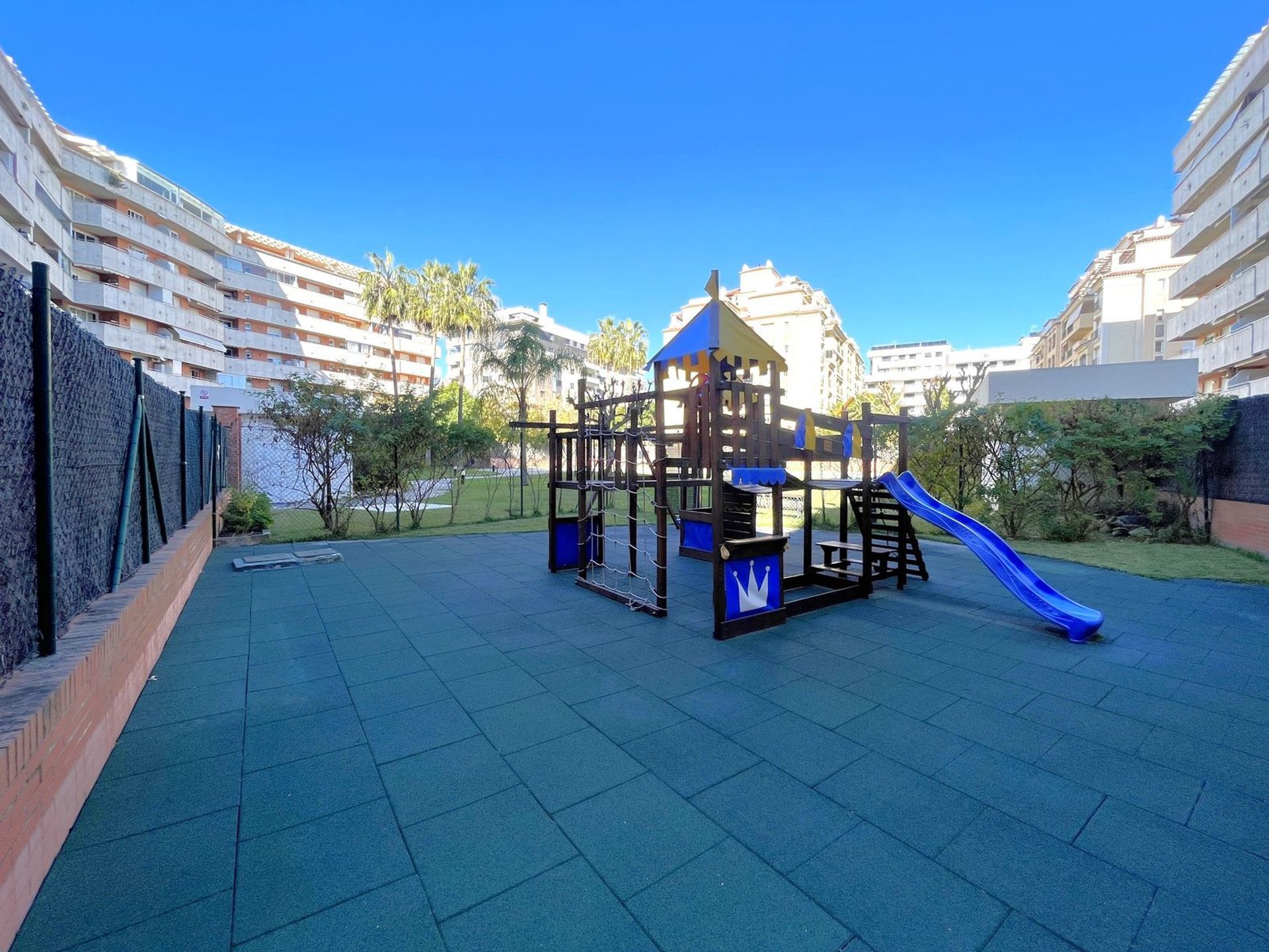 Kondominium w Estepona, Andalucía 12450786