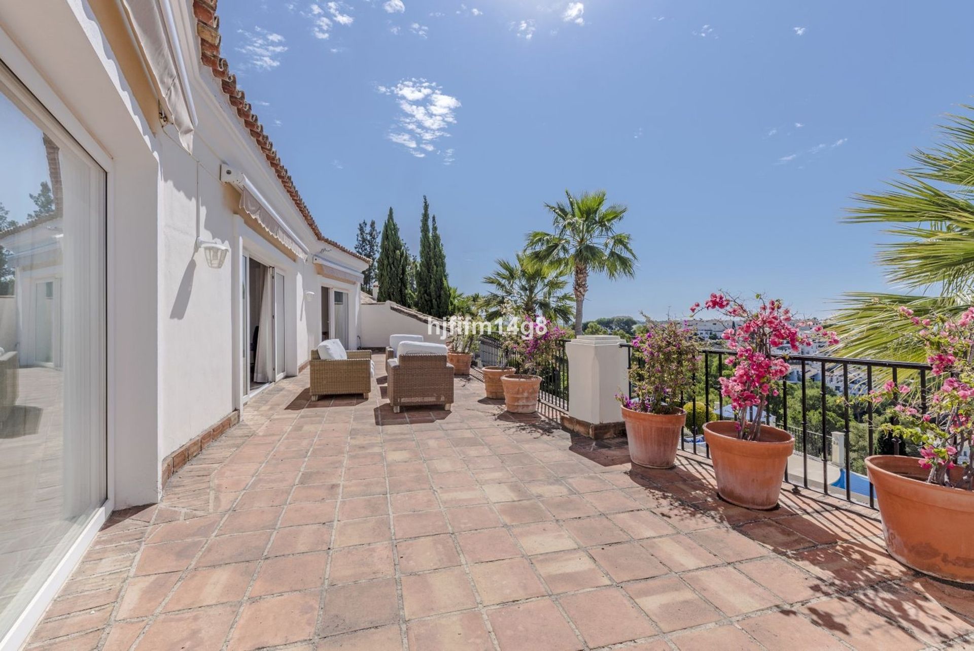 House in Benahavís, Andalusia 12451129