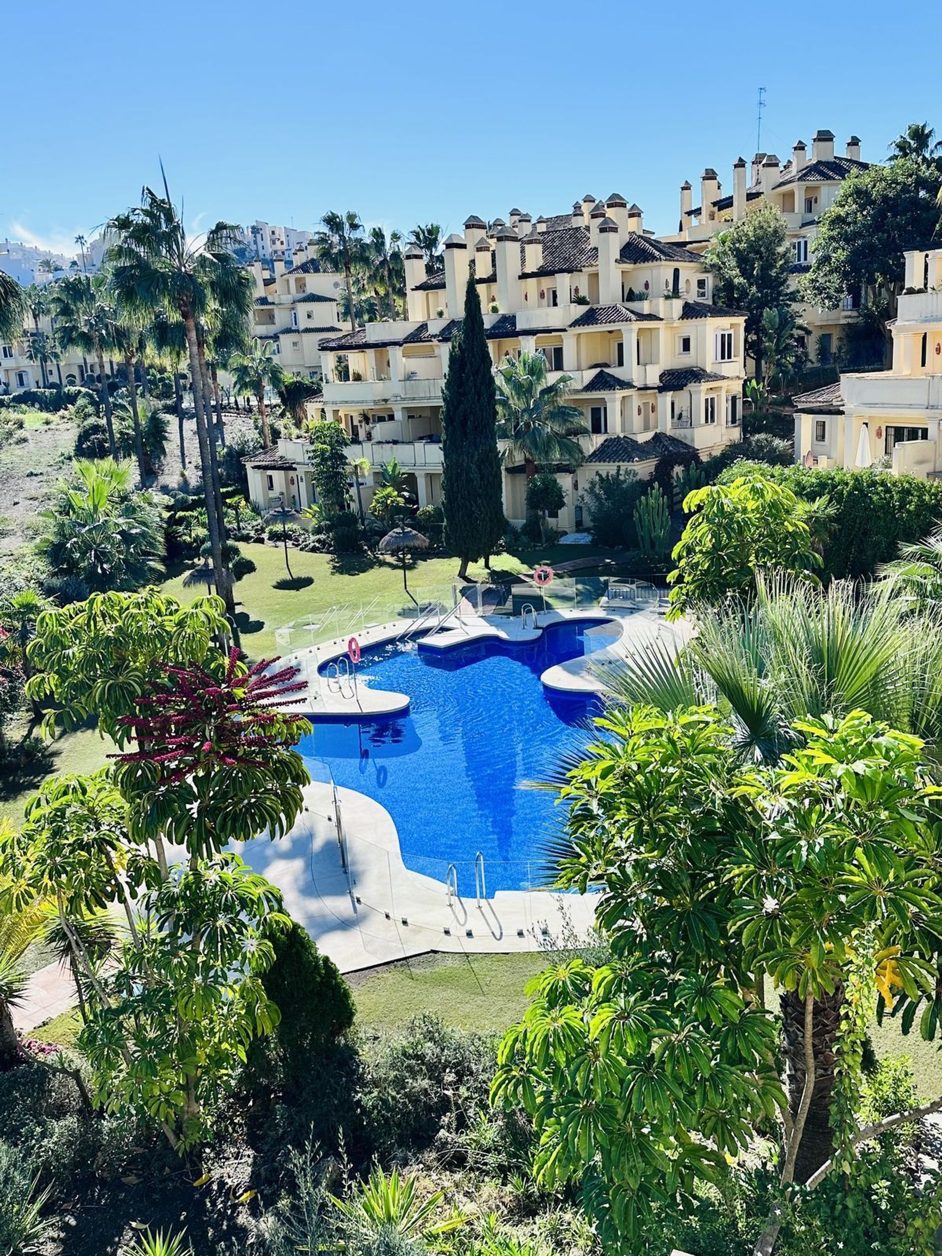 Condominium in Castillo de Sabinillas, Andalusië 12451172