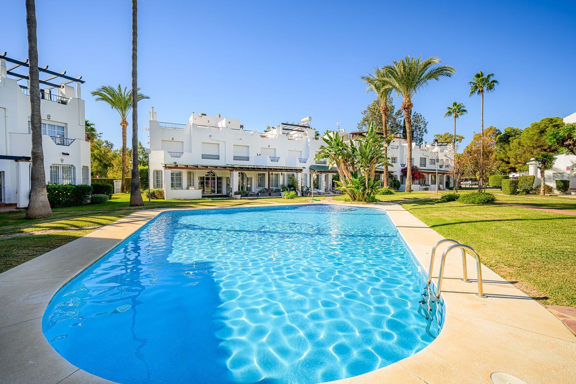 Huis in Marbella, Andalucía 12451178