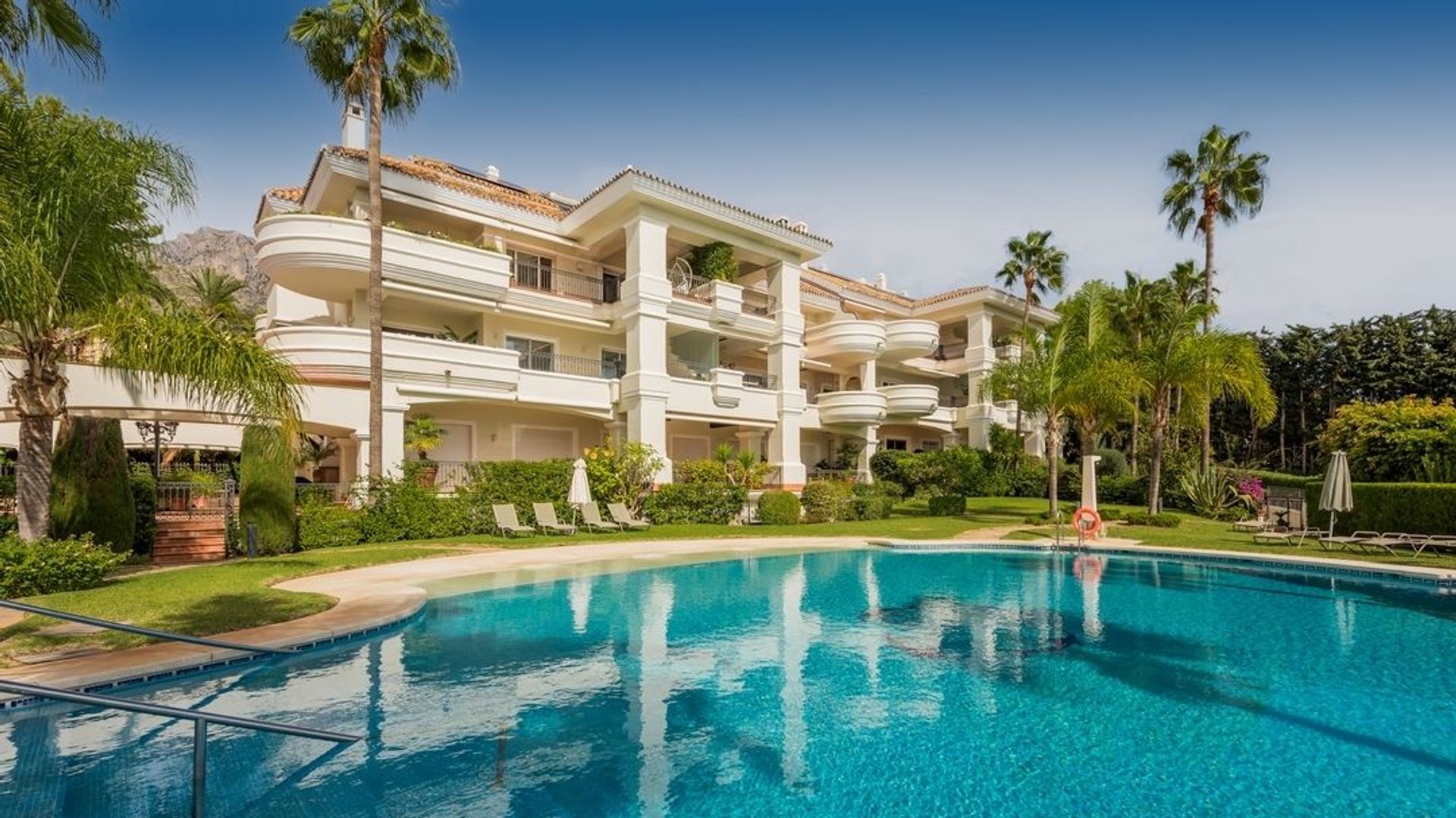 Condominio nel Marbella, Andalusia 12451232