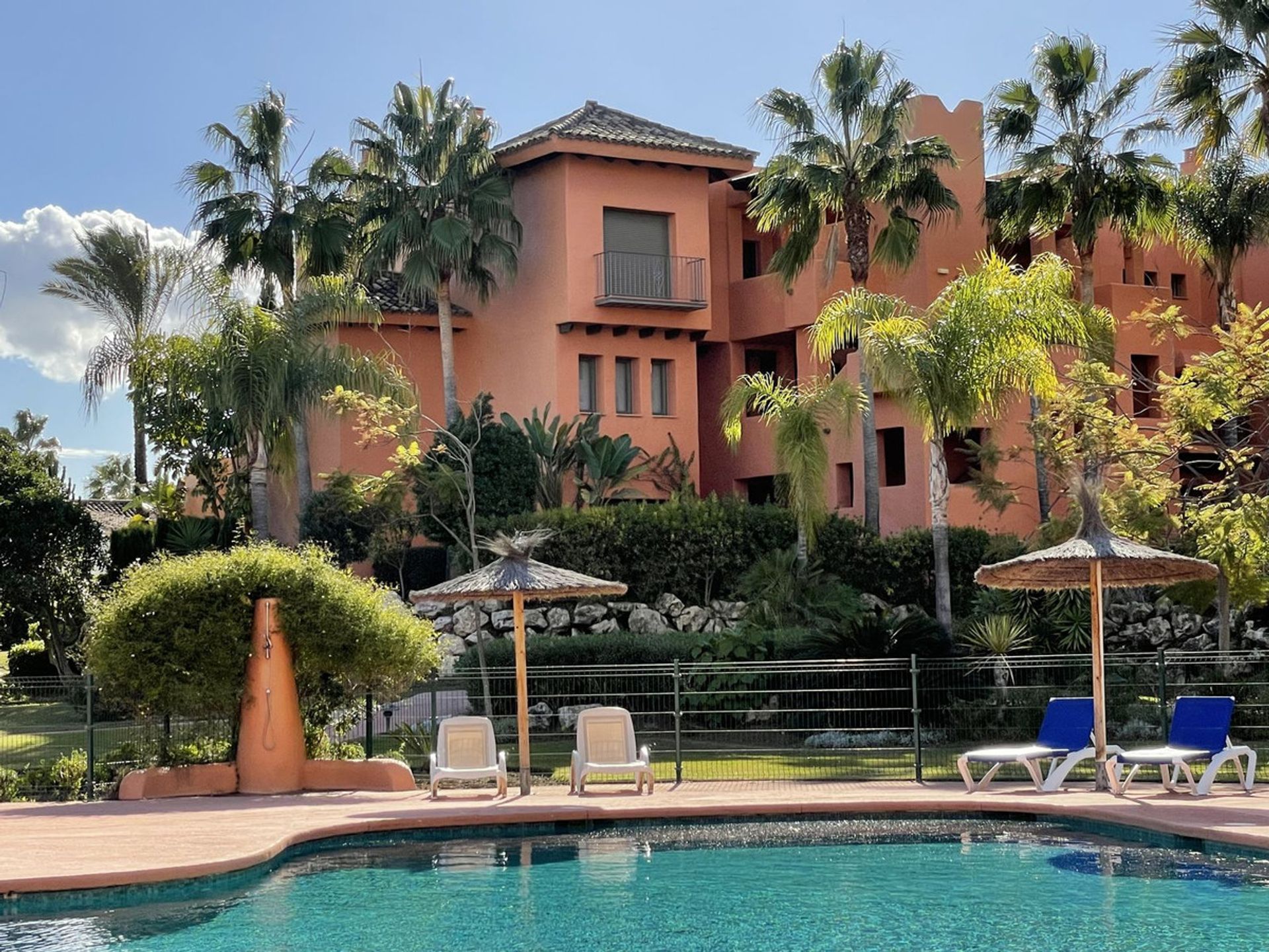 Condominio en Estepona, Andalucía 12451479