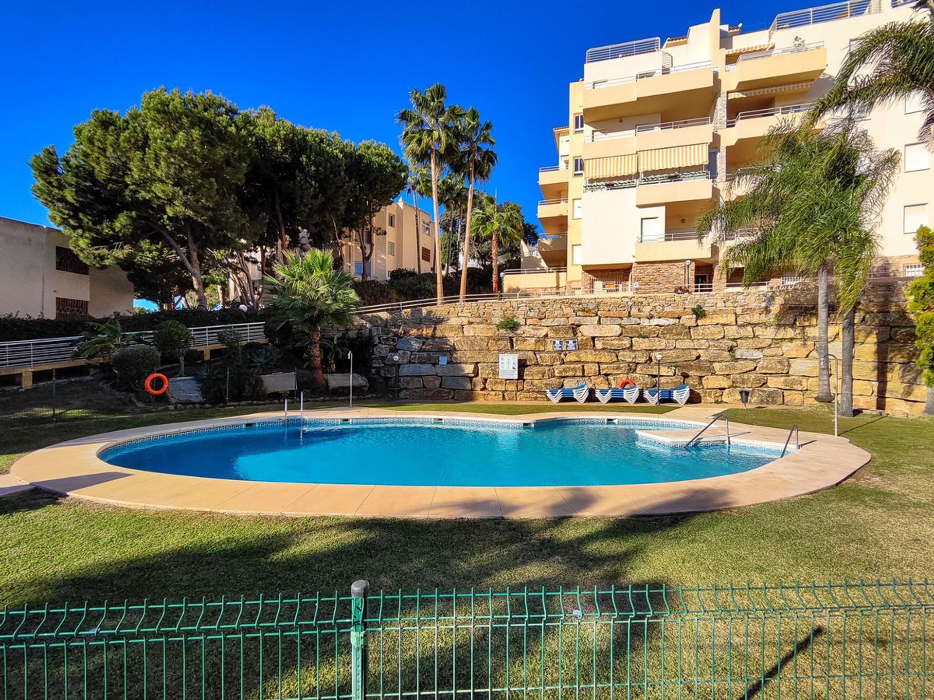 Condominium dans Fuengirola, Andalousie 12453372